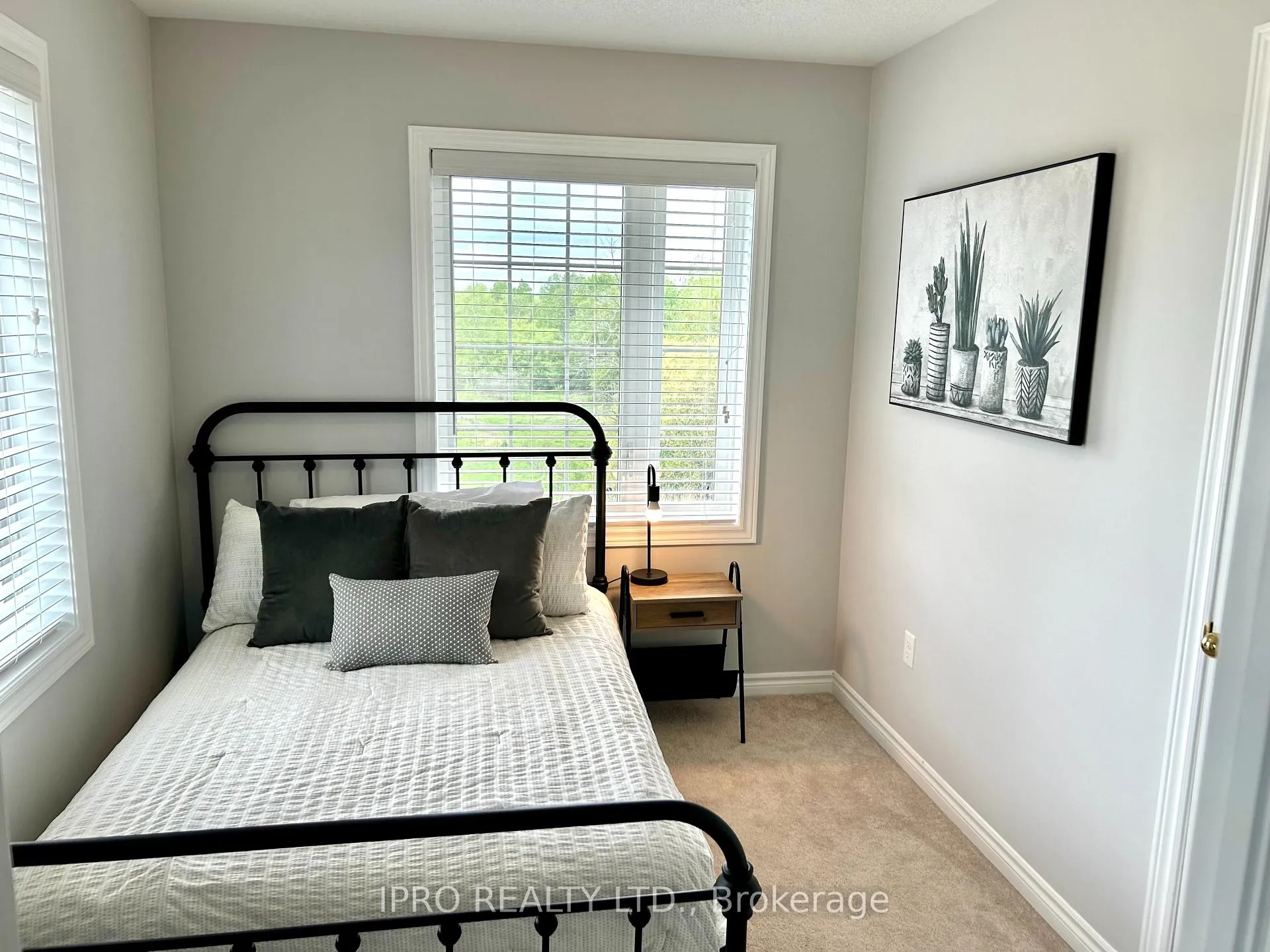 Photo 32 of Unit 5, 88 Decorso Drive, Guelph, Kortright East — HOMEH
