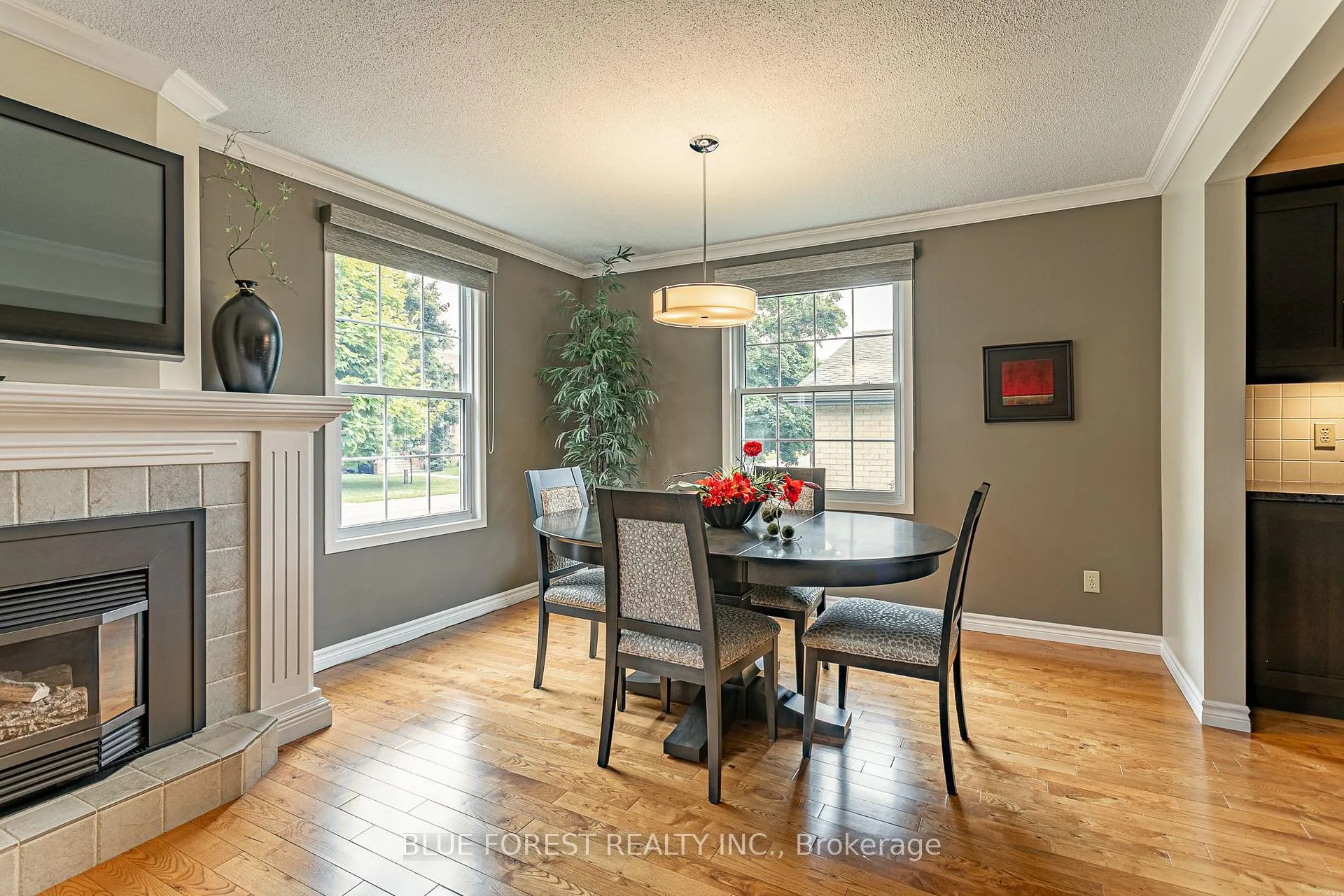 Photo 9 of 17 Carleton Court, Thames Centre, Dorchester — HOMEH