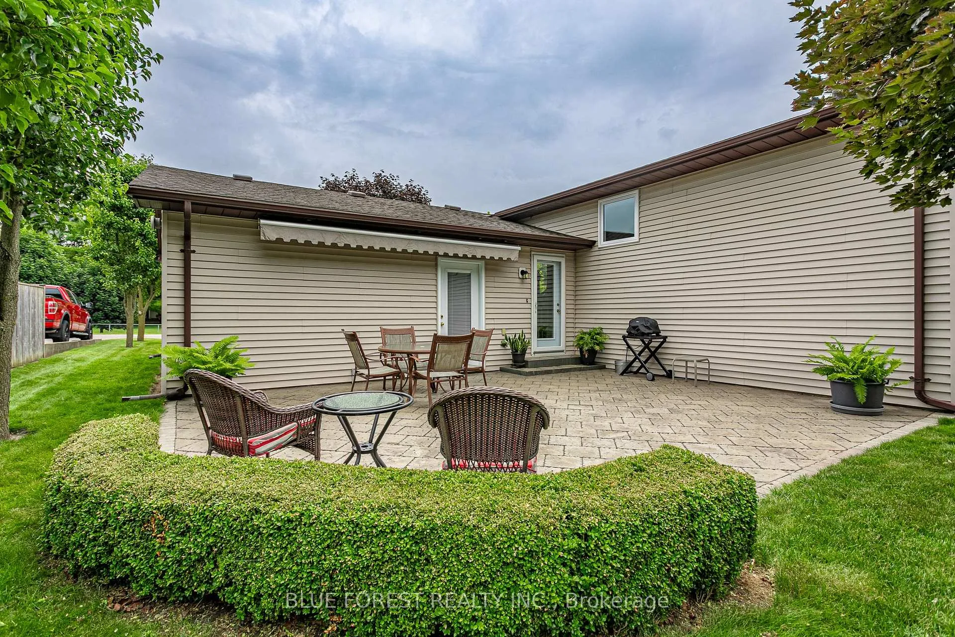 Photo 33 of 17 Carleton Court, Thames Centre, Dorchester — HOMEH