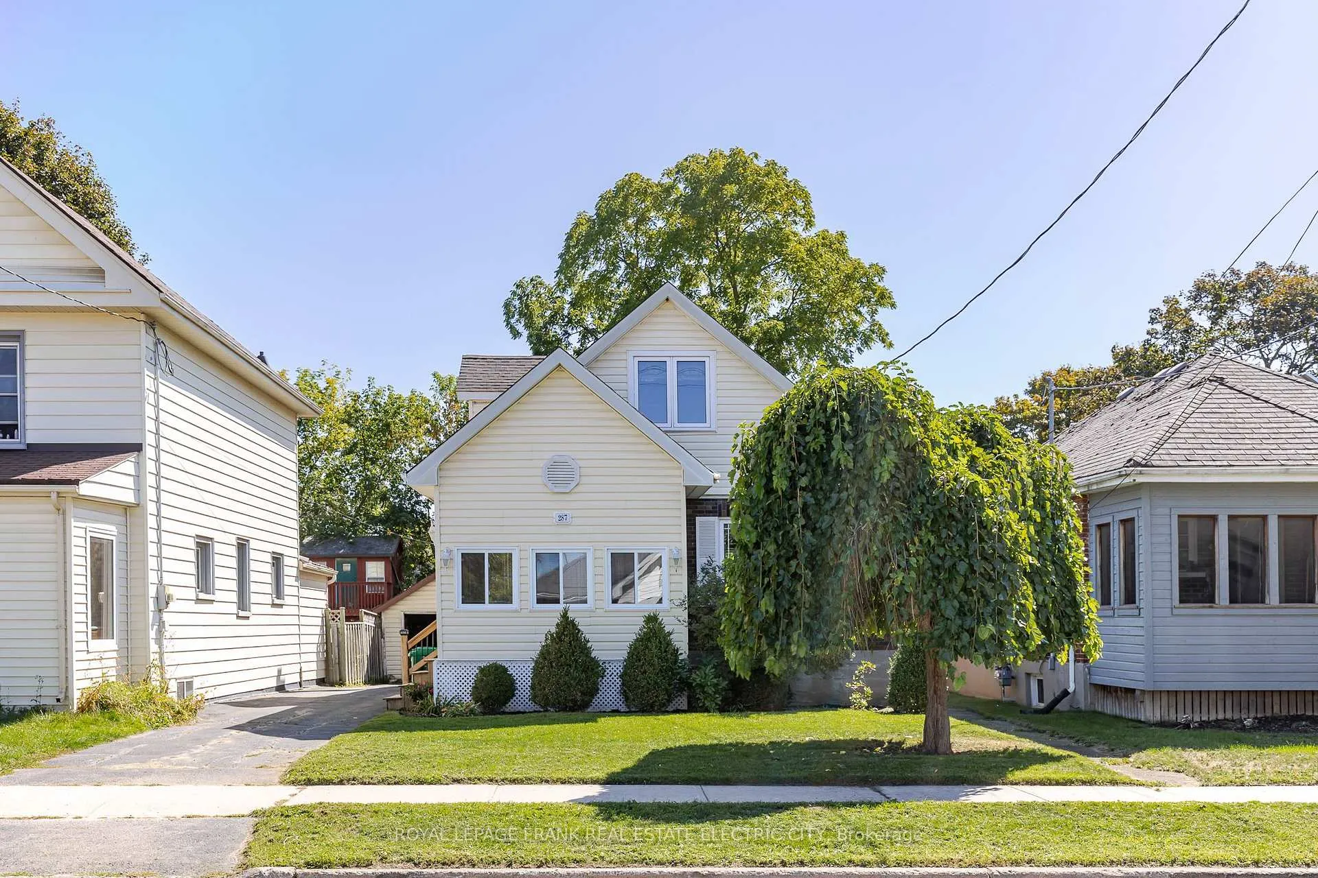 Photo 2 of 287 McGill Street, Peterborough, Otonabee Ward 1 — HOMEH