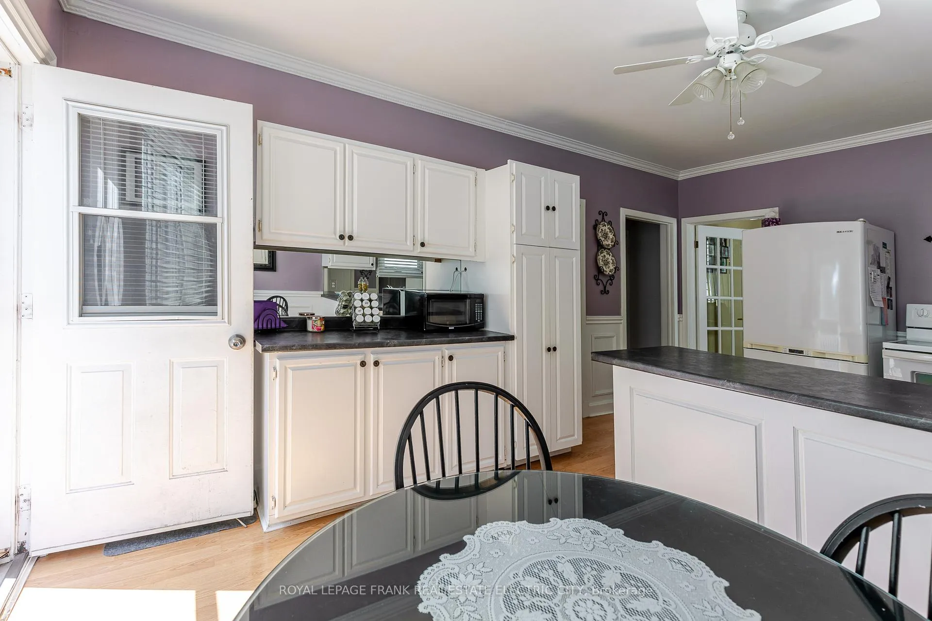 Photo 25 of 287 McGill Street, Peterborough, Otonabee Ward 1 — HOMEH