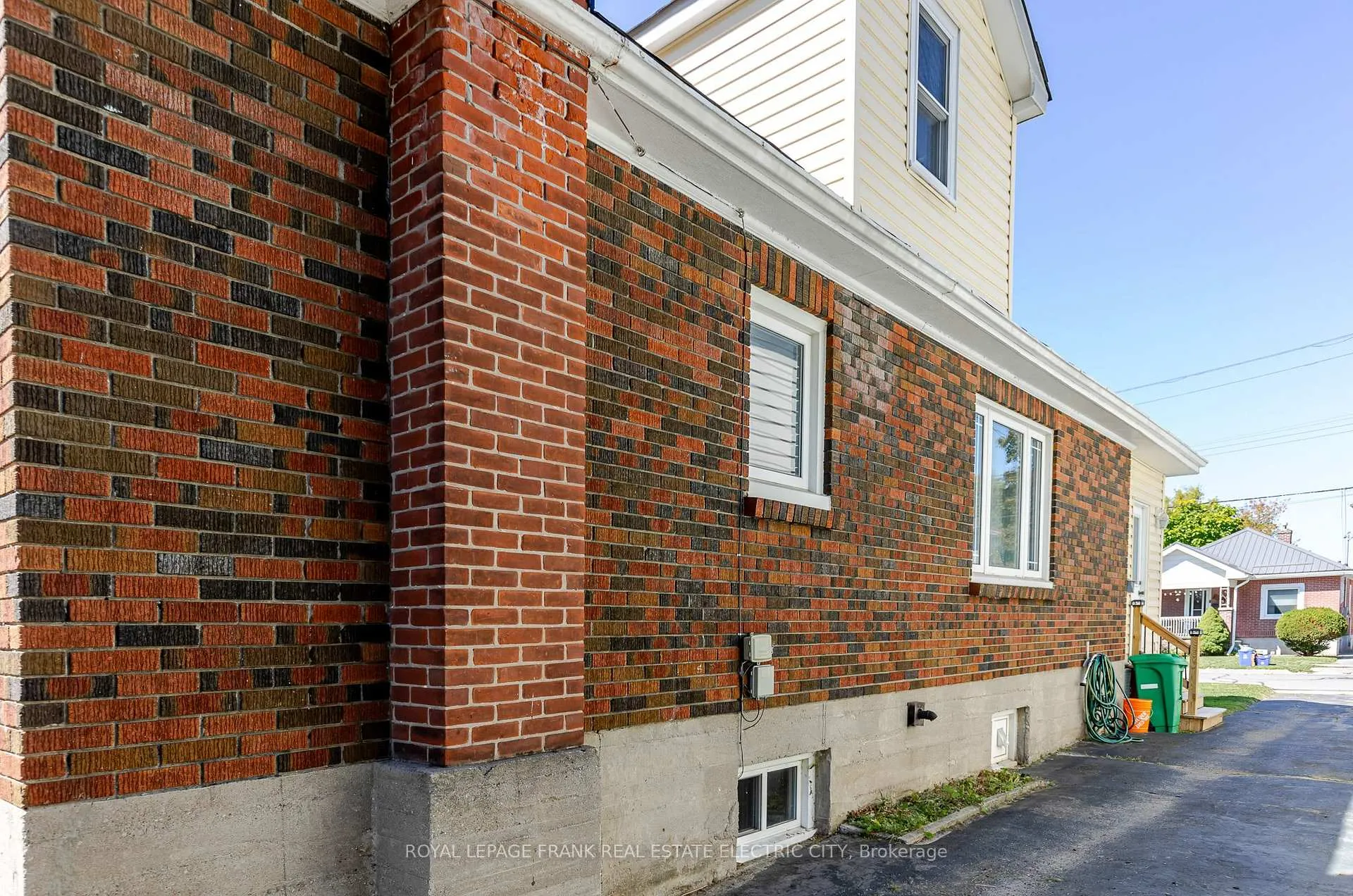 Photo 44 of 287 McGill Street, Peterborough, Otonabee Ward 1 — HOMEH