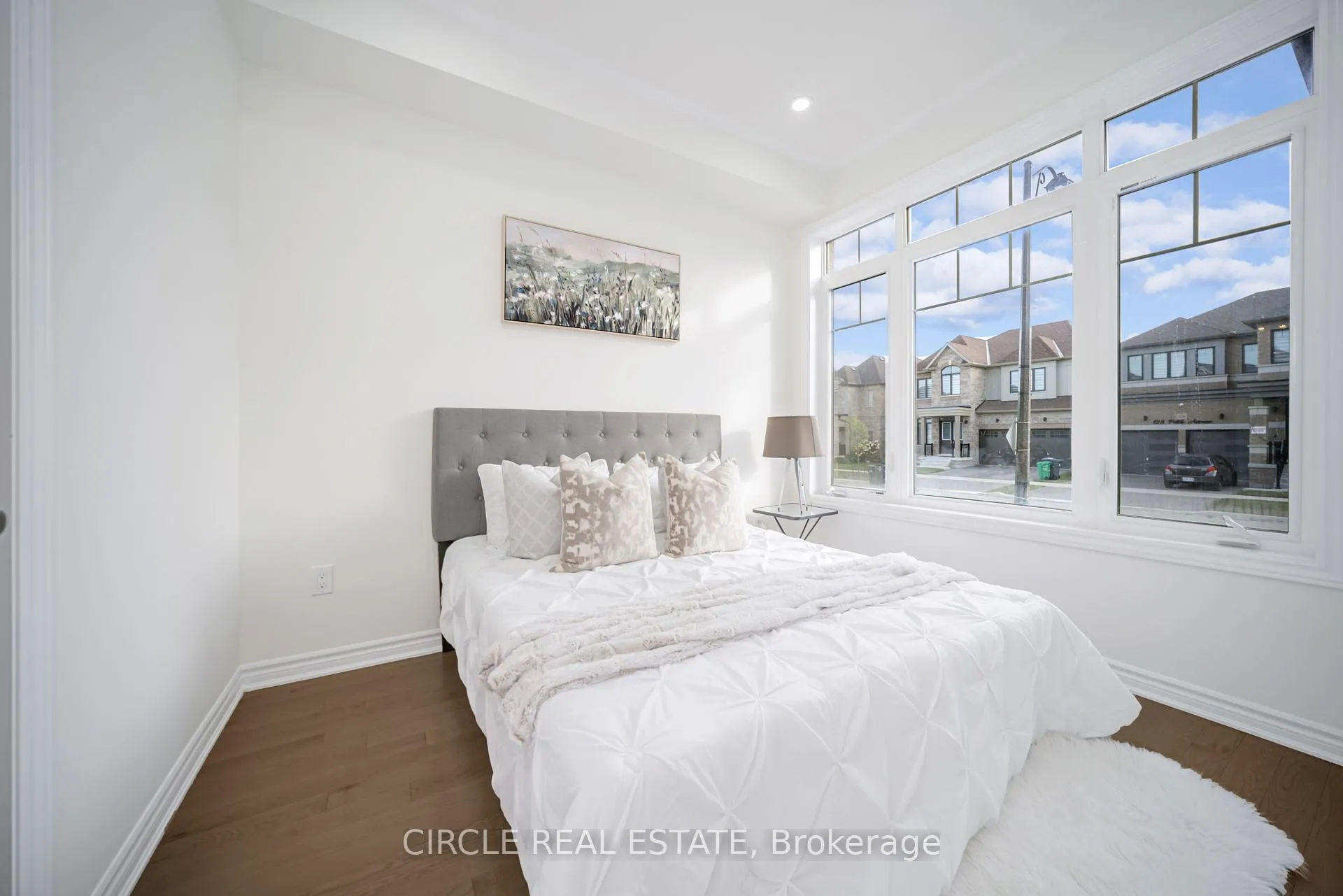 Photo 5 of 127 petch Avenue, Caledon, Rural Caledon — HOMEH