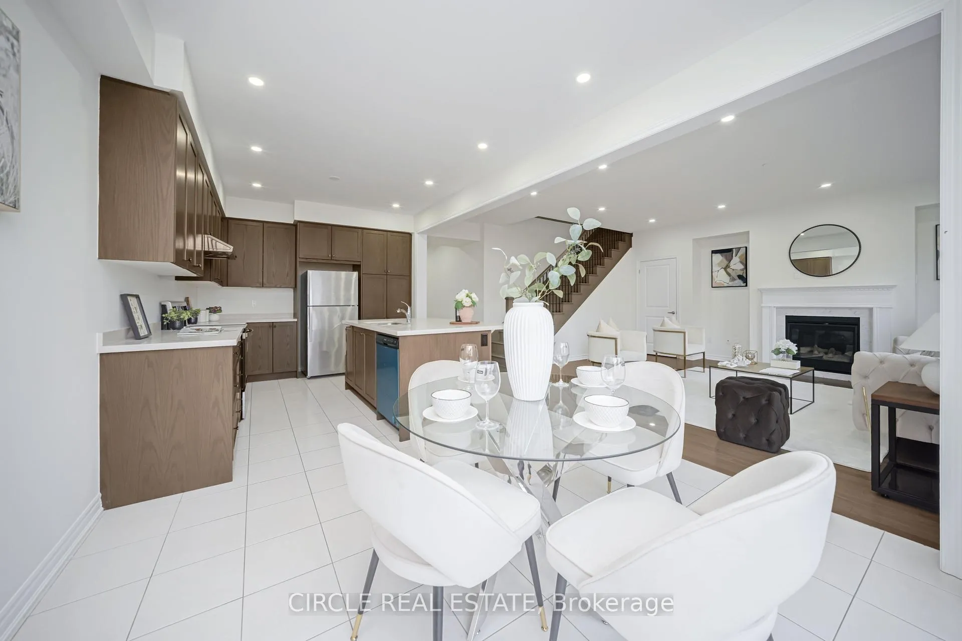 Photo 16 of 127 petch Avenue, Caledon, Rural Caledon — HOMEH