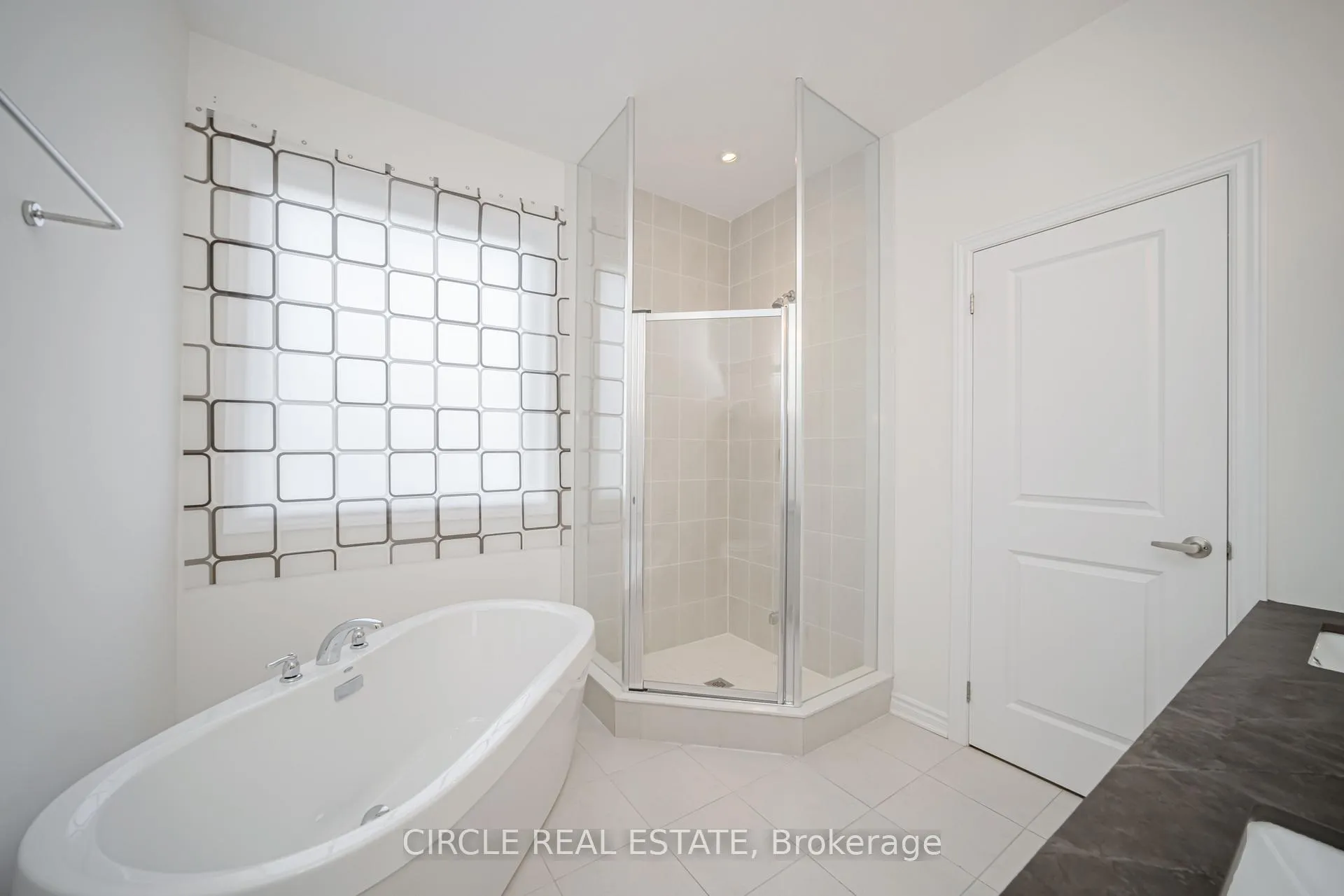 Photo 29 of 127 petch Avenue, Caledon, Rural Caledon — HOMEH