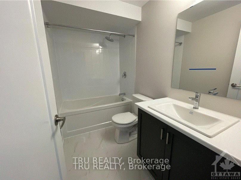 Photo 17 of 204 Appalachian Circle, Ottawa, Barrhaven - Half Moon Bay — HOMEH