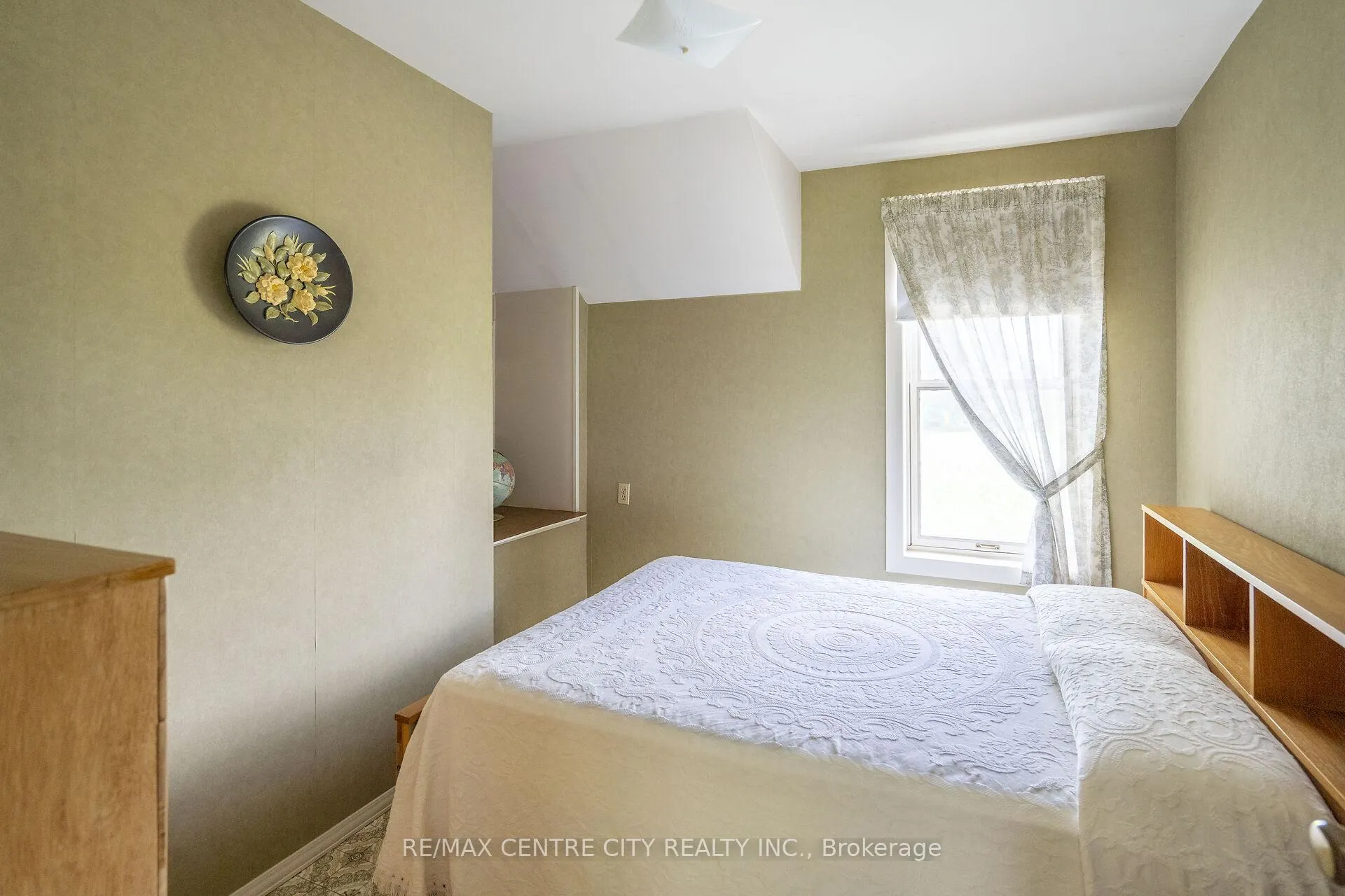 Photo 22 of 2169 Cromarty Drive, Thames Centre, Dorchester — HOMEH