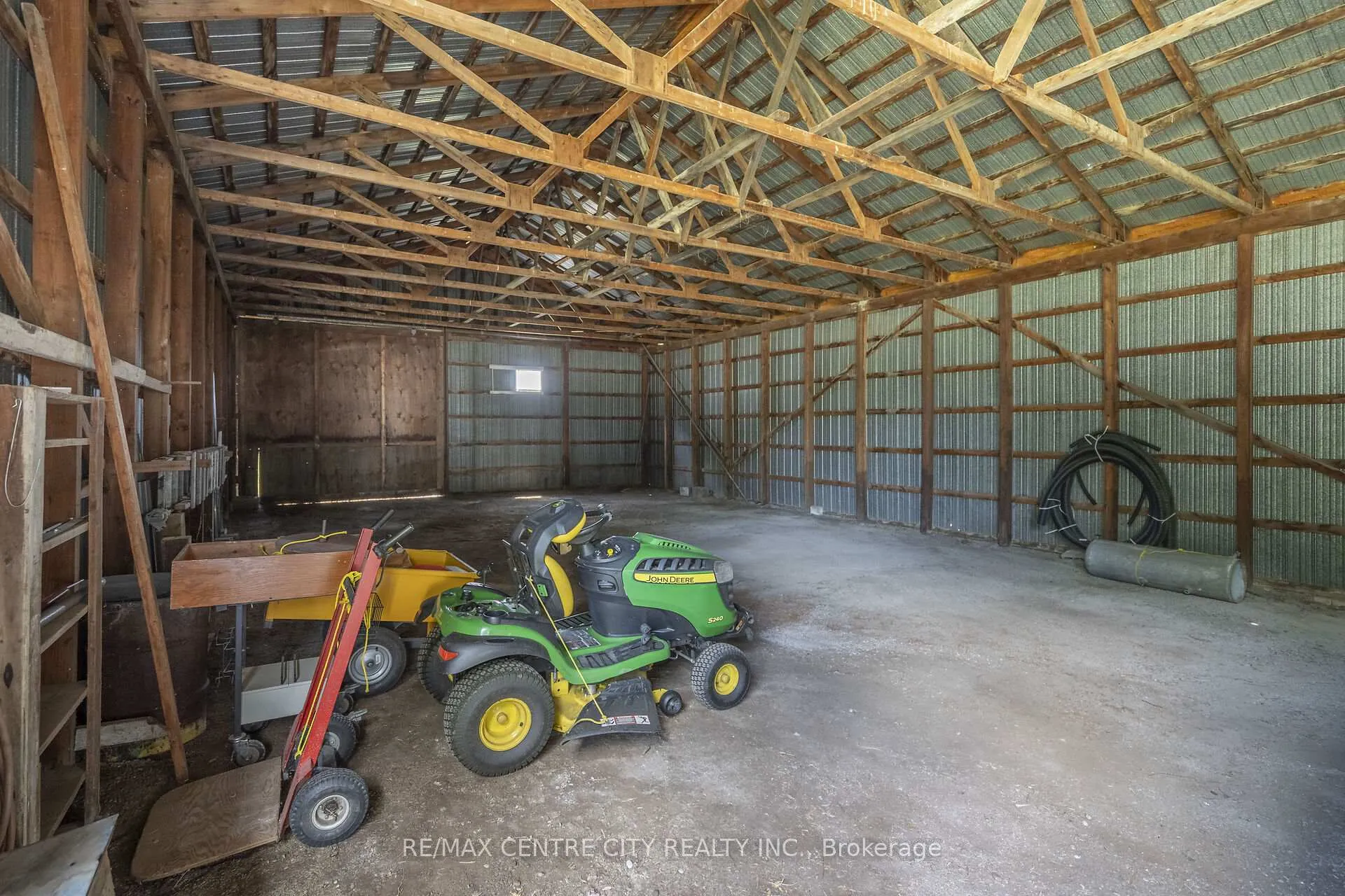 Photo 24 of 2169 Cromarty Drive, Thames Centre, Dorchester — HOMEH