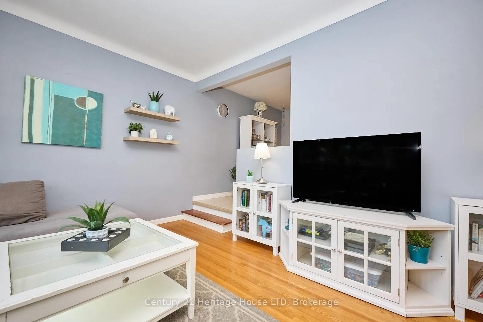 Photo 5 of 3835 Windermere Road, Niagara Falls, Stamford — HOMEH