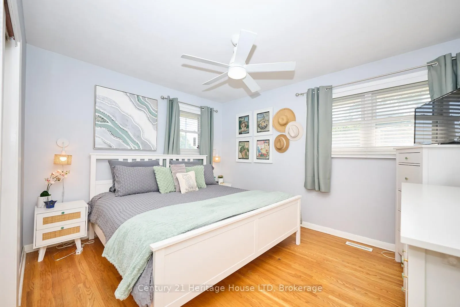 Photo 12 of 3835 Windermere Road, Niagara Falls, Stamford — HOMEH