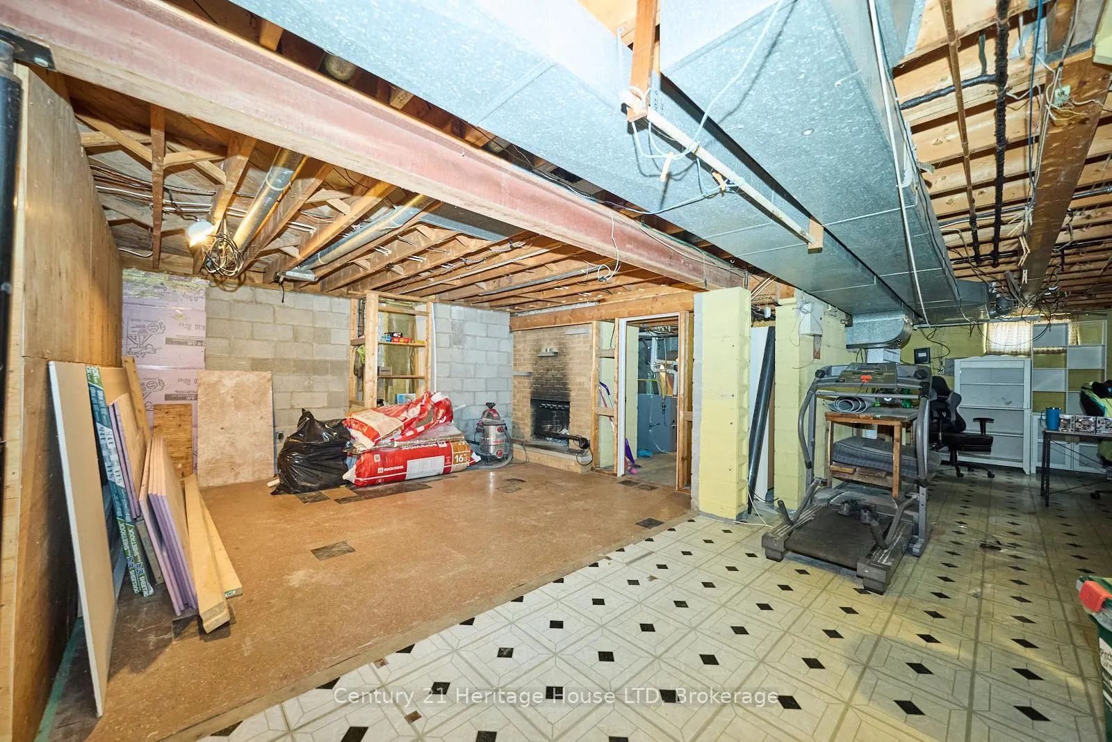 Photo 26 of 3835 Windermere Road, Niagara Falls, Stamford — HOMEH