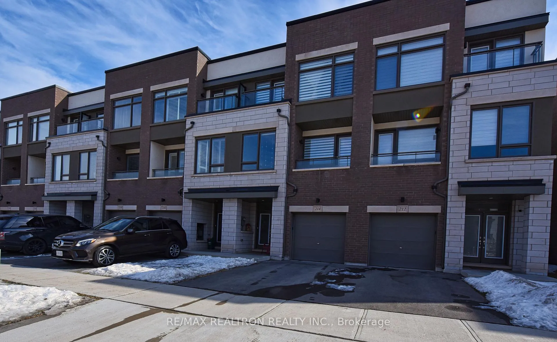 Photo 1 of 214 Wheat Boom Drive, Oakville, Joshua Meadows — HOMEH