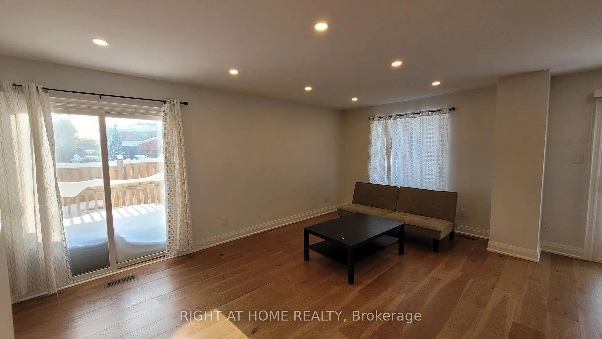Photo 11 of 2 Clydesdale Road, Markham, Milliken Mills West — HOMEH