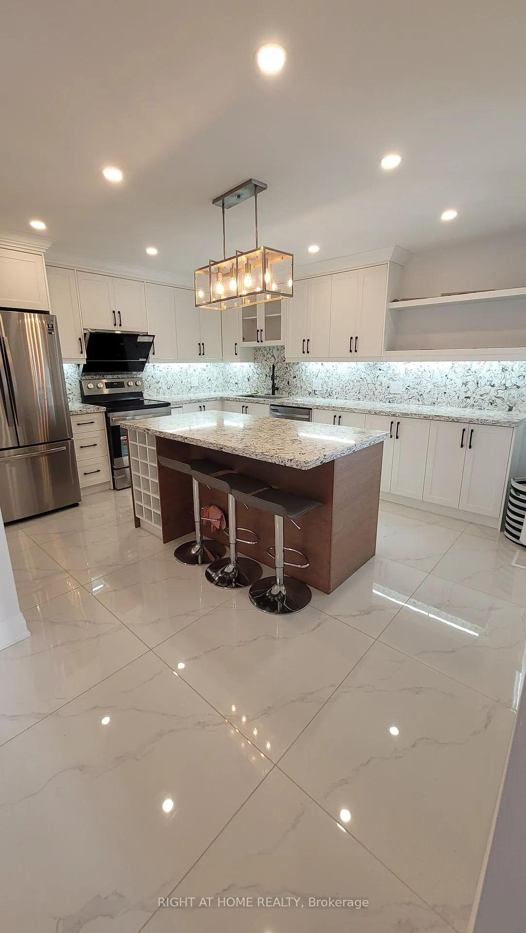 Photo 13 of 2 Clydesdale Road, Markham, Milliken Mills West — HOMEH