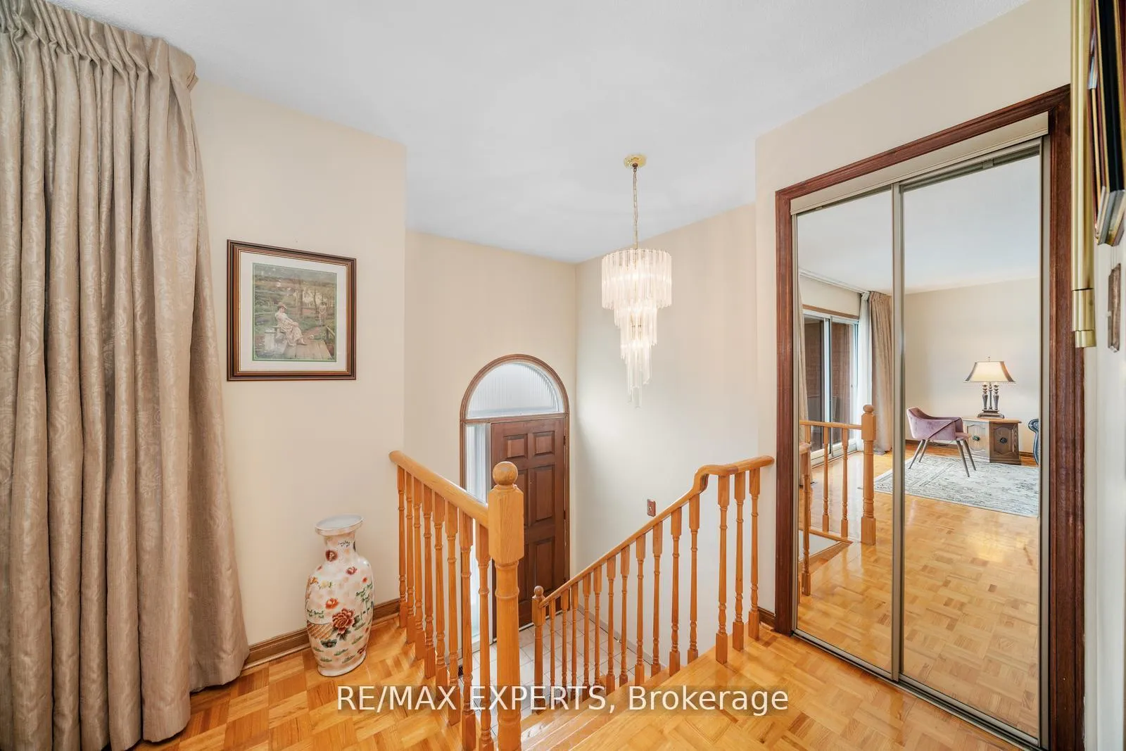 Photo 4 of 9 Richbell Street, Vaughan, Brownridge — HOMEH