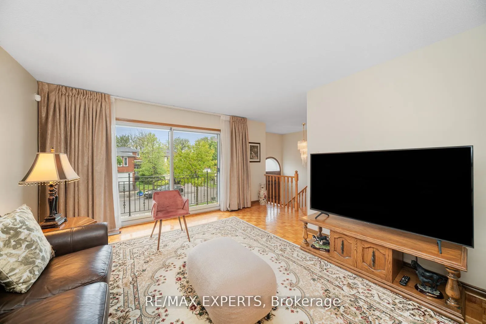 Photo 6 of 9 Richbell Street, Vaughan, Brownridge — HOMEH