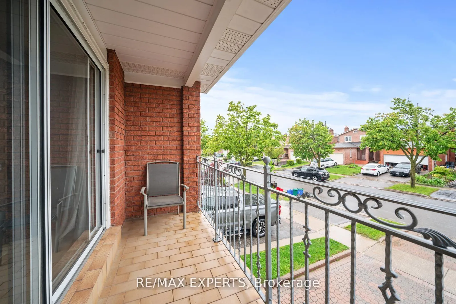 Photo 8 of 9 Richbell Street, Vaughan, Brownridge — HOMEH