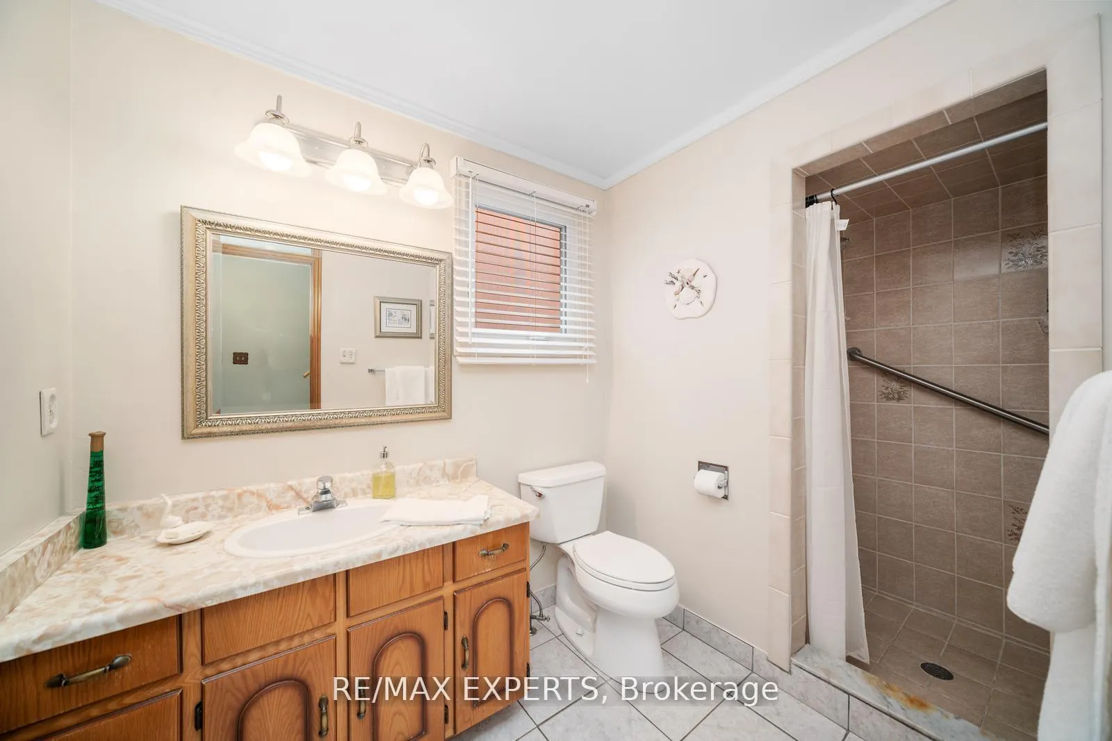 Photo 24 of 9 Richbell Street, Vaughan, Brownridge — HOMEH