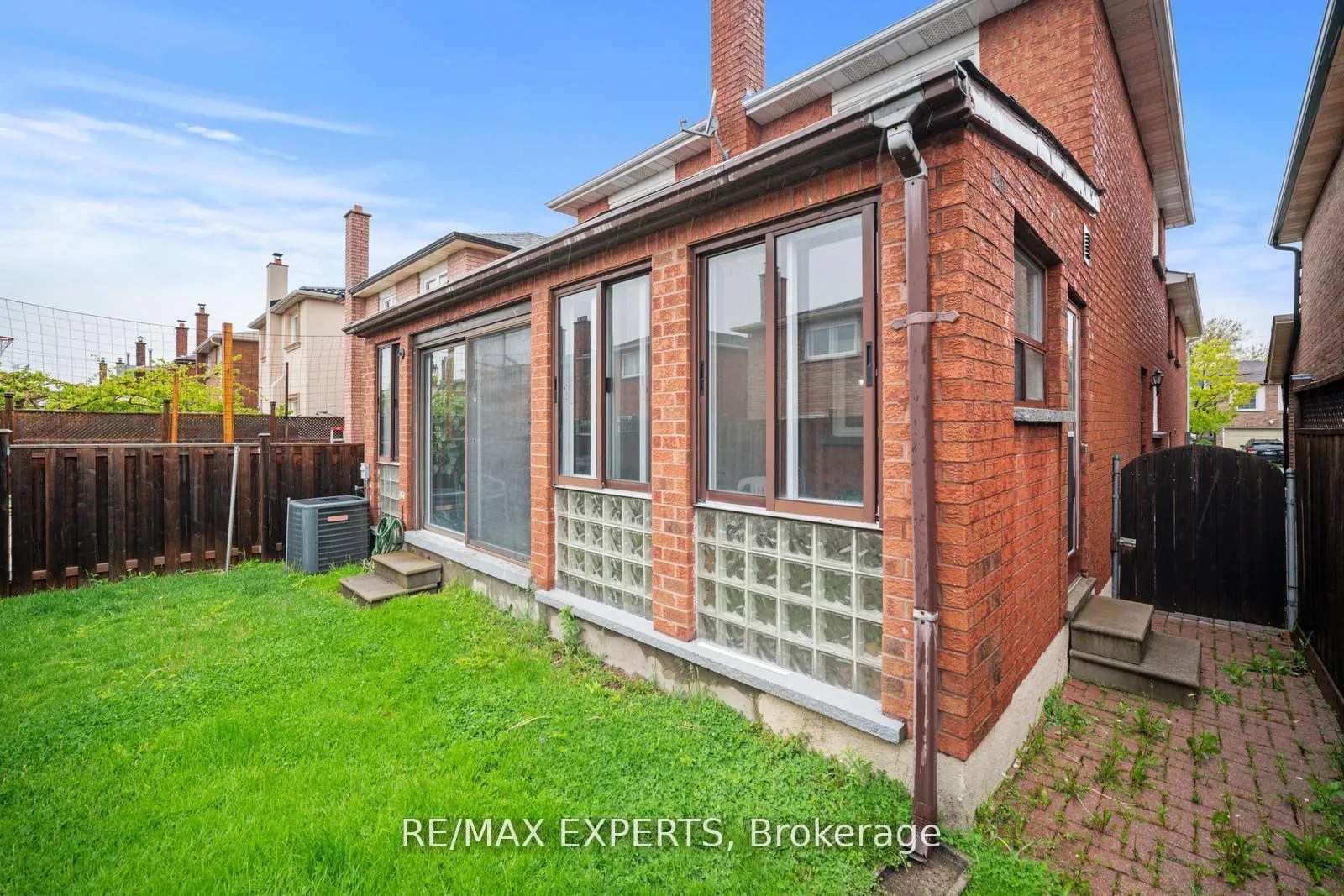 Photo 38 of 9 Richbell Street, Vaughan, Brownridge — HOMEH