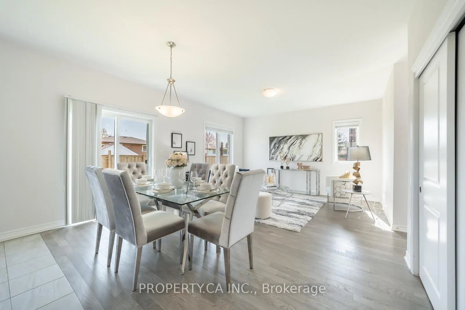 Photo 3 of 102 Bethune Avenue, Welland, Lincoln/Crowland — HOMEH