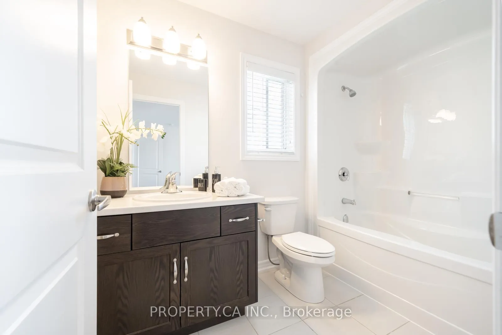Photo 15 of 102 Bethune Avenue, Welland, Lincoln/Crowland — HOMEH