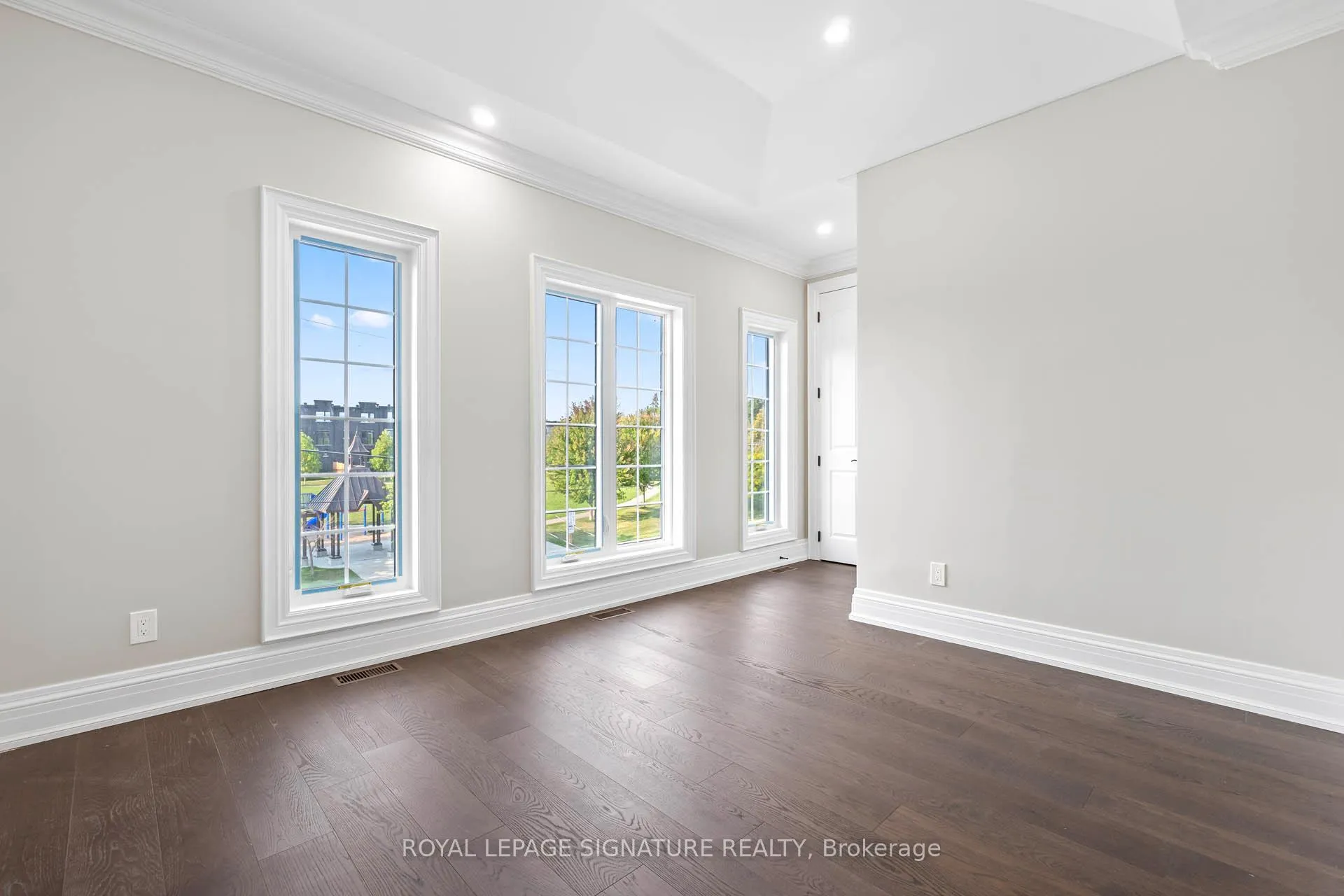 Photo 19 of 1307 Commerce Street, Pickering, Bay Ridges — HOMEH