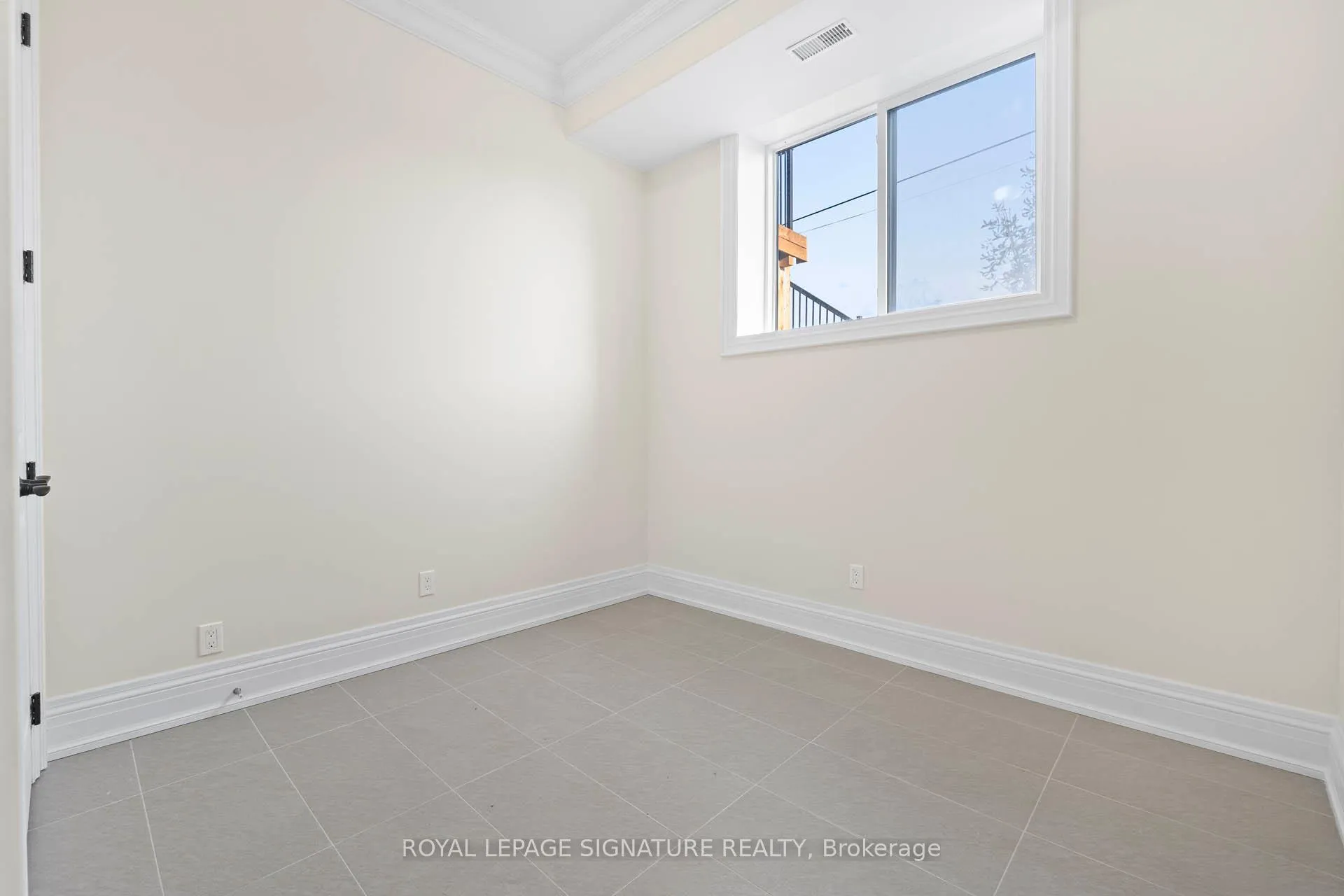 Photo 30 of 1307 Commerce Street, Pickering, Bay Ridges — HOMEH