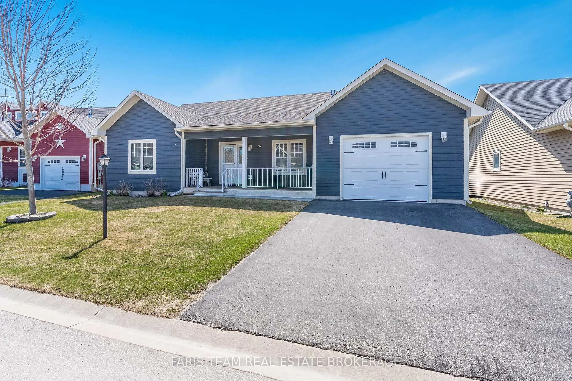 Photo 2 of 18 Grew Crescent, Penetanguishene — HOMEH