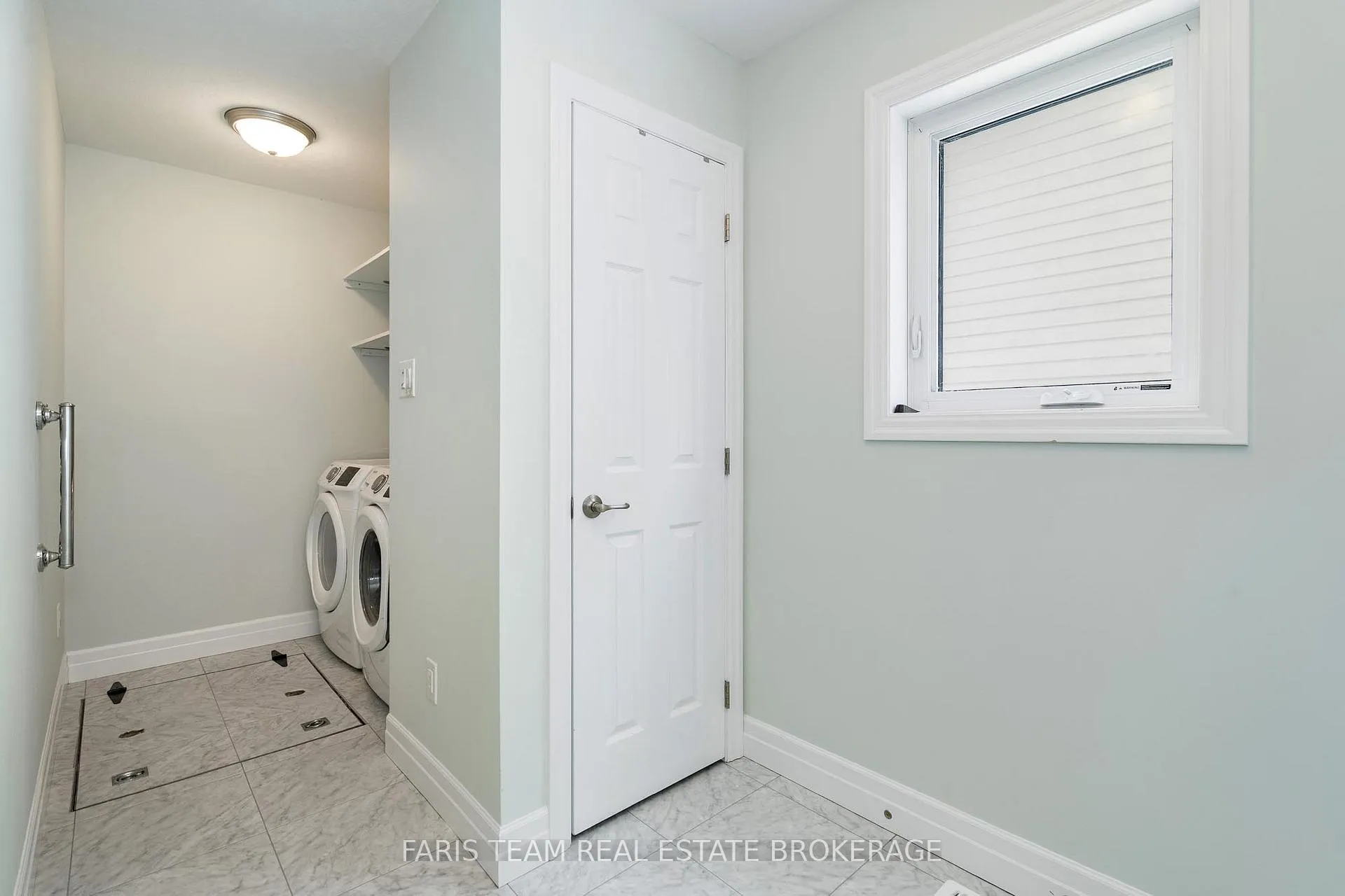 Photo 17 of 18 Grew Crescent, Penetanguishene — HOMEH