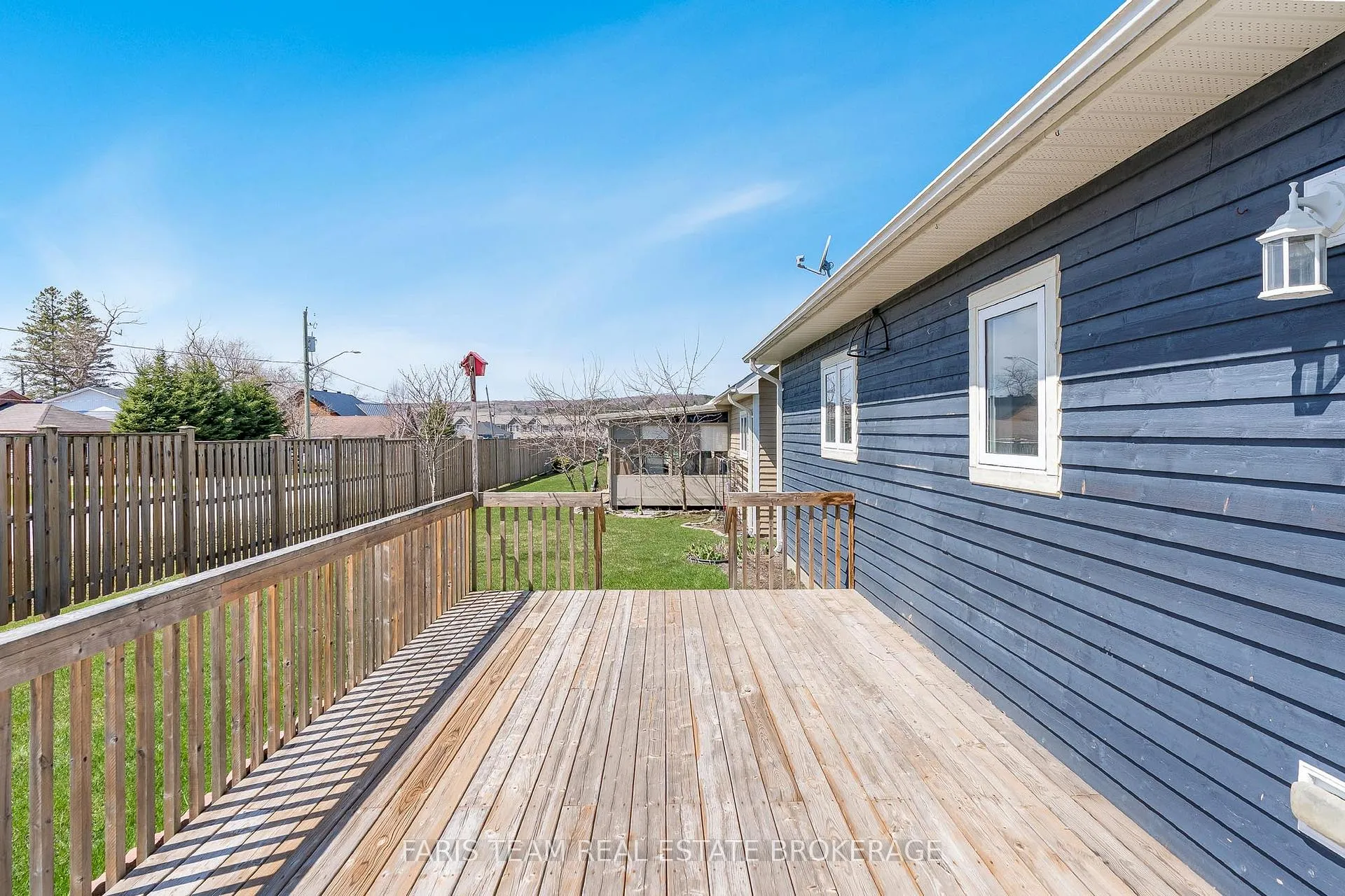 Photo 18 of 18 Grew Crescent, Penetanguishene — HOMEH