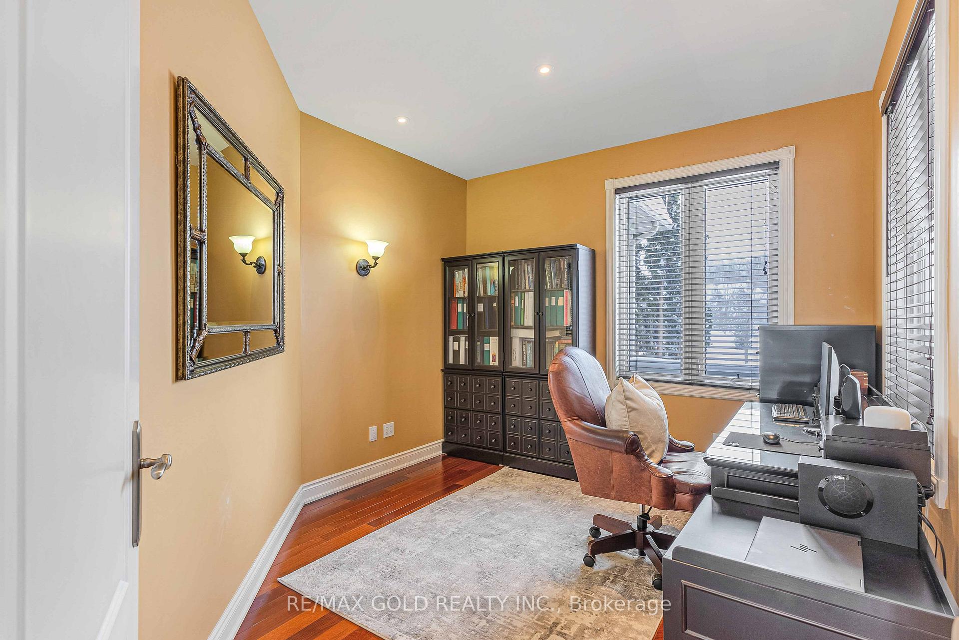 Photo 2 of 17 Highcrest Road, Caledon, Palgrave — HOMEH