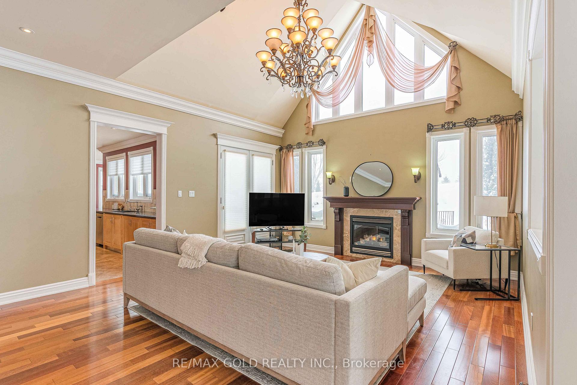 Photo 15 of 17 Highcrest Road, Caledon, Palgrave — HOMEH