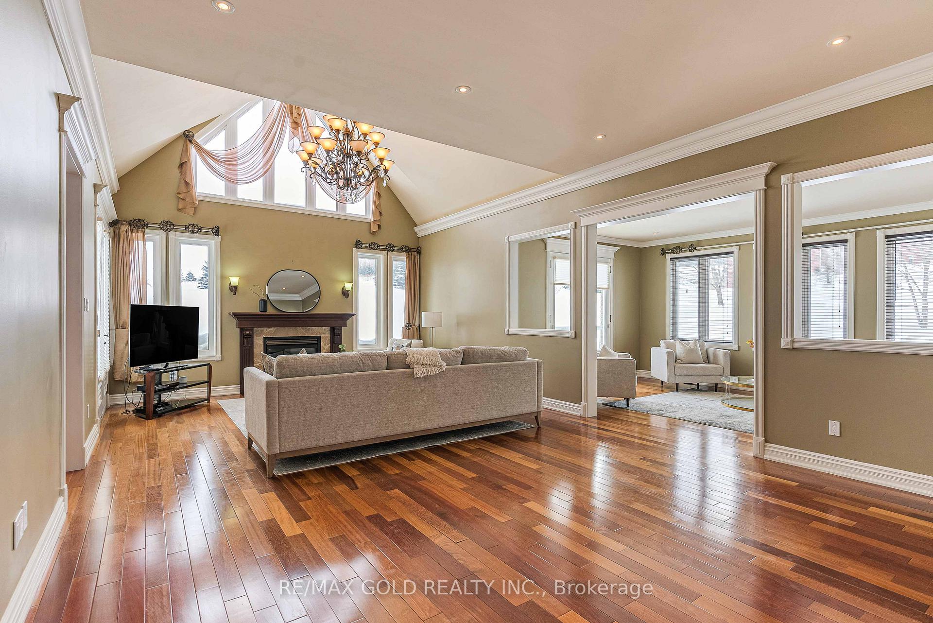 Photo 16 of 17 Highcrest Road, Caledon, Palgrave — HOMEH