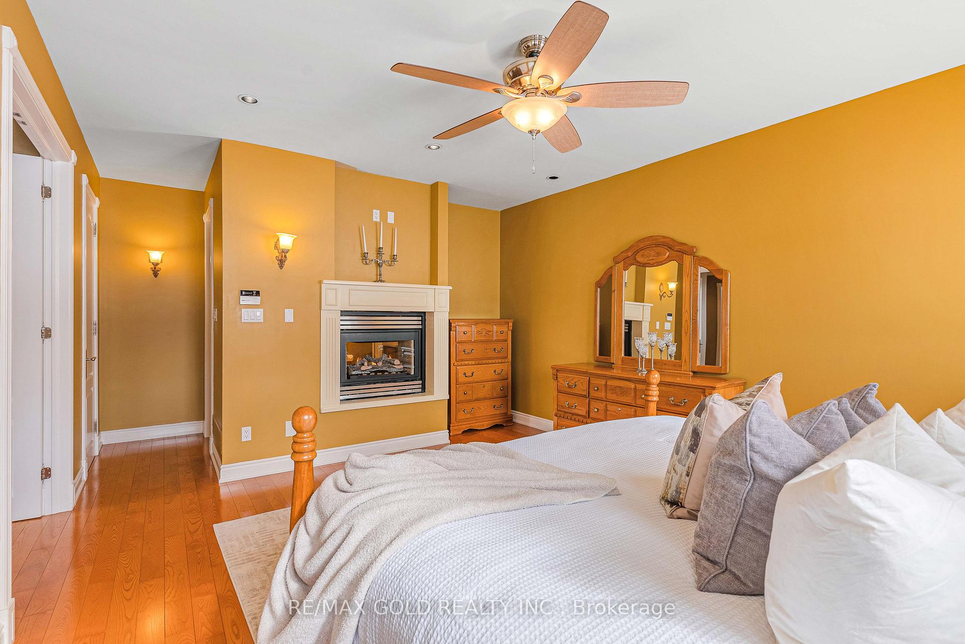 Photo 6 of 17 Highcrest Road, Caledon, Palgrave — HOMEH