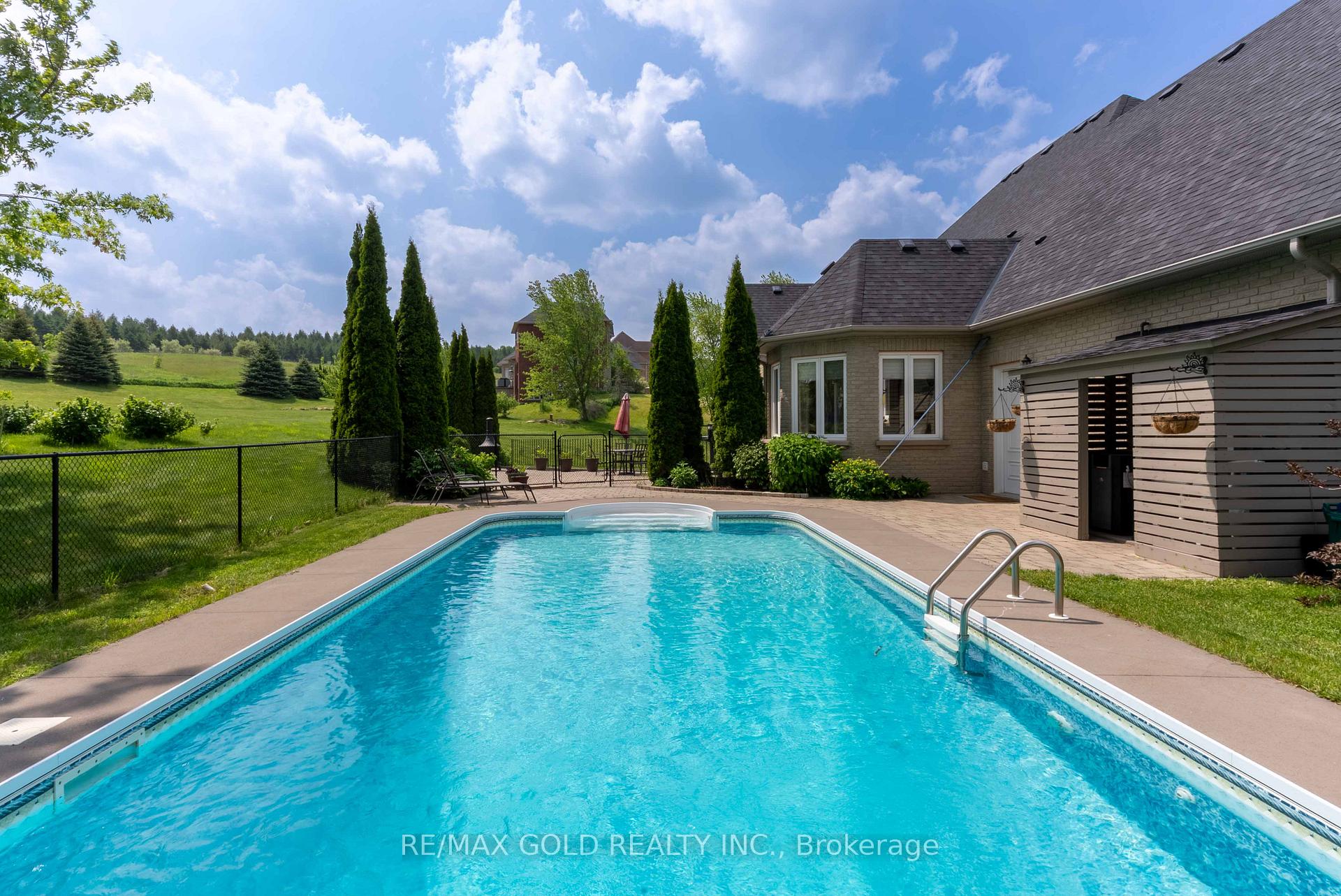 Photo 20 of 17 Highcrest Road, Caledon, Palgrave — HOMEH