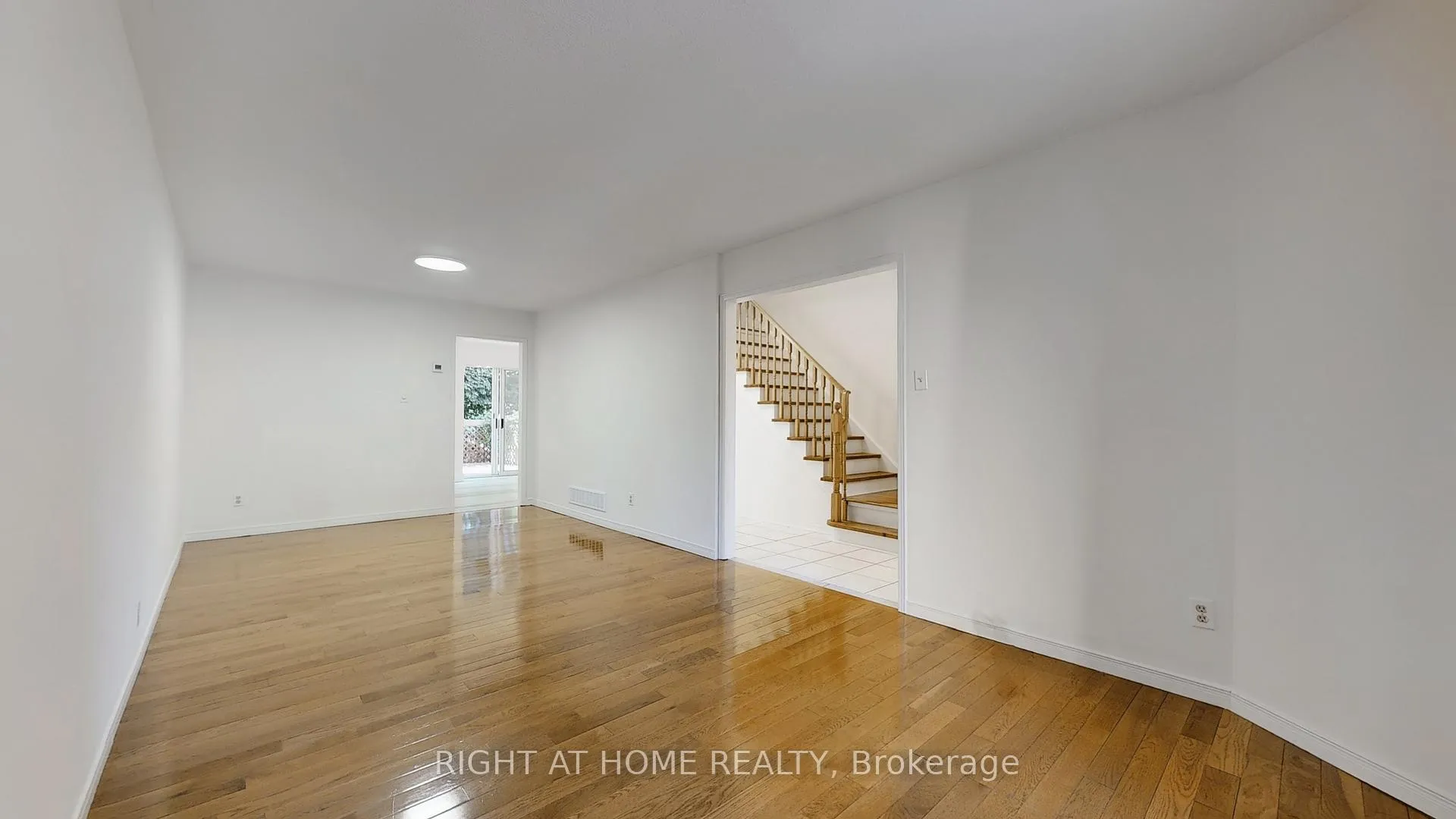Photo 7 of 1253 Blackburn Drive, Oakville, Glen Abbey — HOMEH