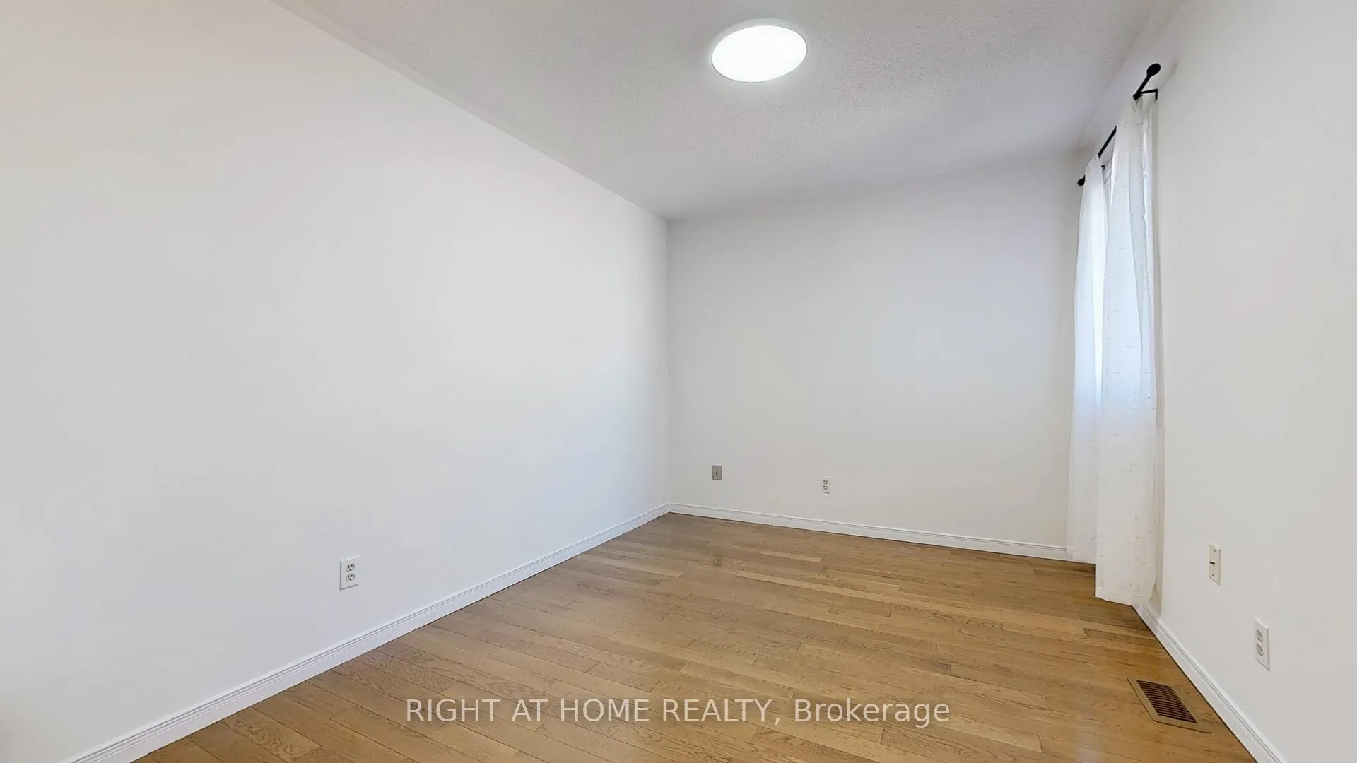 Photo 27 of 1253 Blackburn Drive, Oakville, Glen Abbey — HOMEH