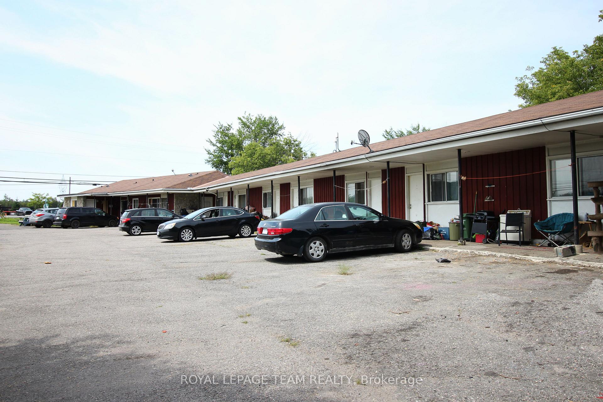 Photo 4 of 6637 Bank Street, Ottawa, Osgoode Twp North of Reg Rd 6 — HOMEH