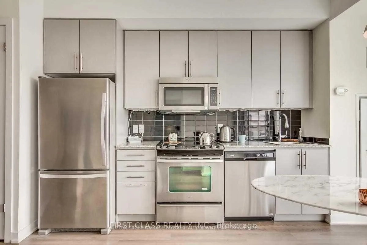 Photo 5 of Unit 606, 60 Berwick Avenue, Toronto, Yonge-Eglinton — HOMEH