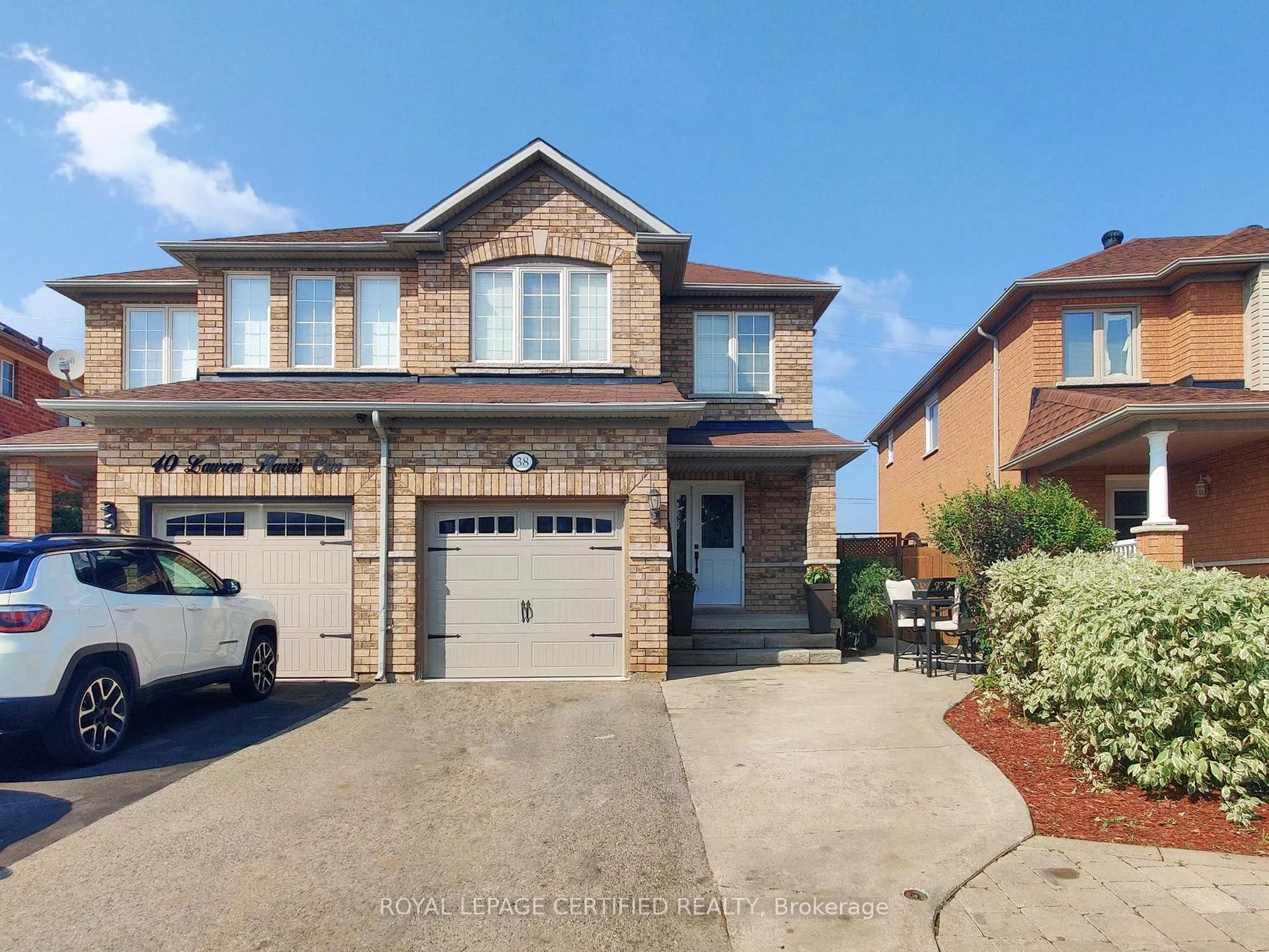 Photo 1 of 38 Lawren Harris Crescent, Caledon, Bolton West — HOMEH