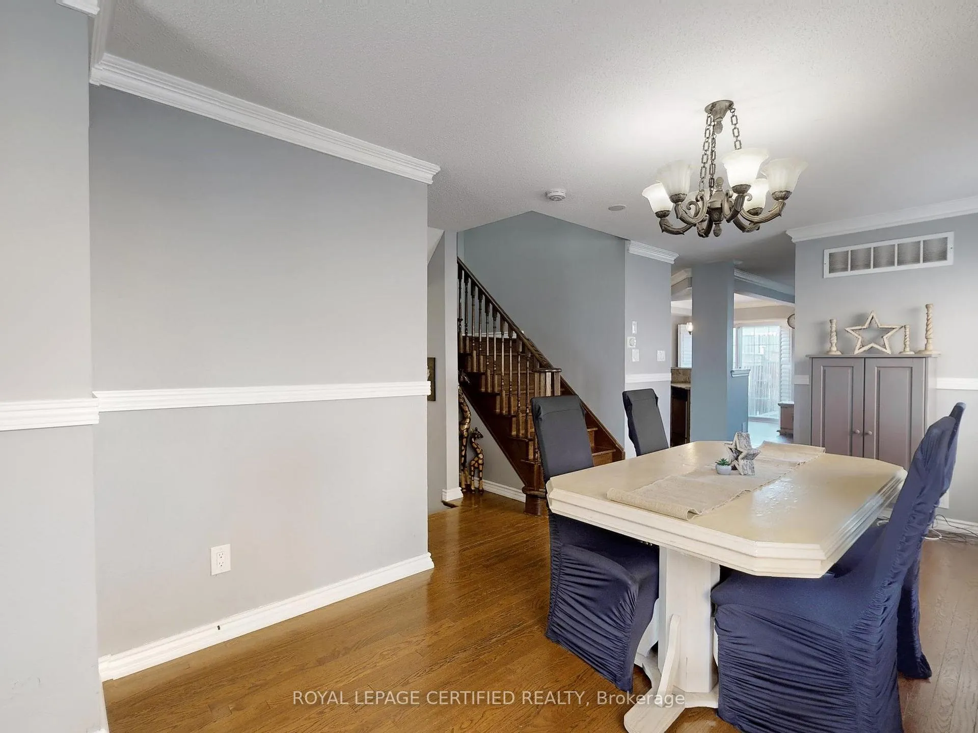 Photo 10 of 38 Lawren Harris Crescent, Caledon, Bolton West — HOMEH