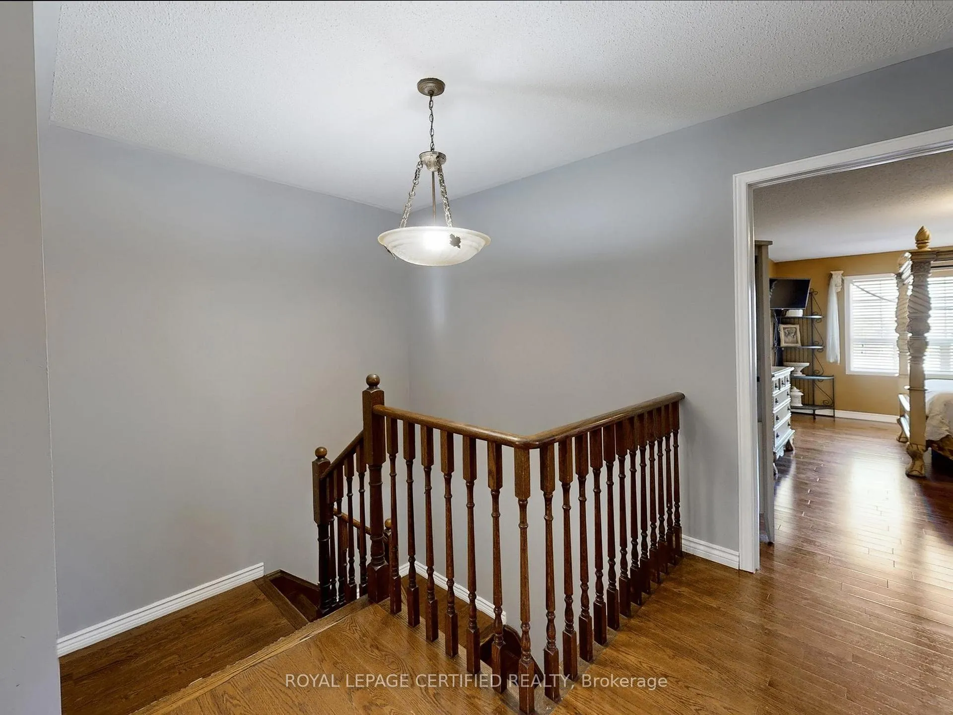 Photo 20 of 38 Lawren Harris Crescent, Caledon, Bolton West — HOMEH