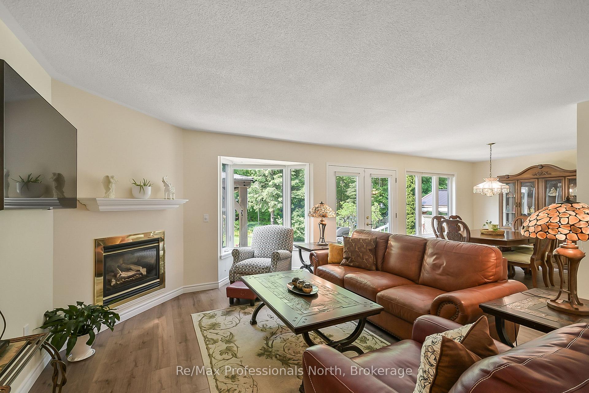 Photo 14 of 21 Woodman'S Chart, Gravenhurst, Muskoka (S) — HOMEH