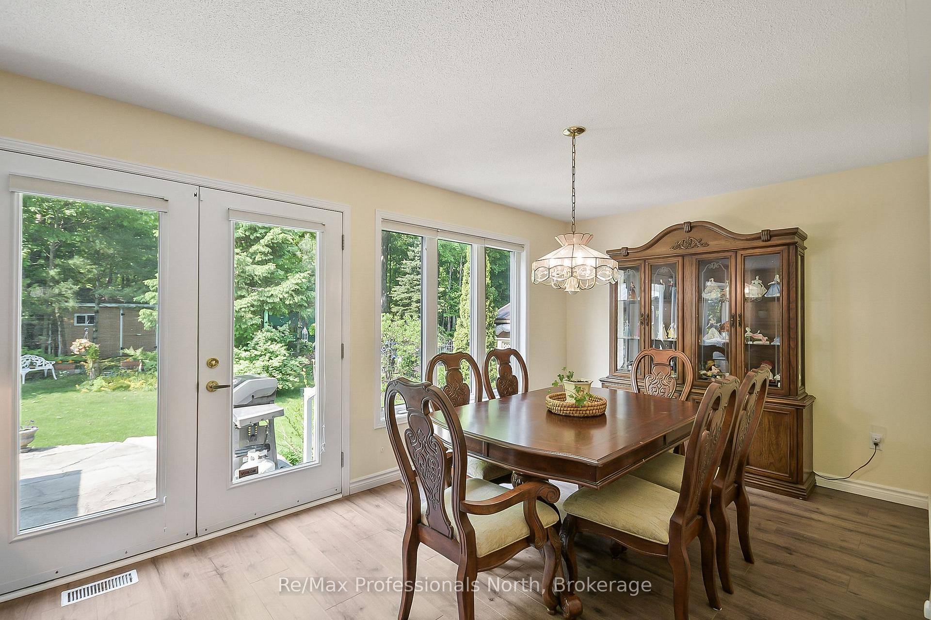 Photo 17 of 21 Woodman'S Chart, Gravenhurst, Muskoka (S) — HOMEH