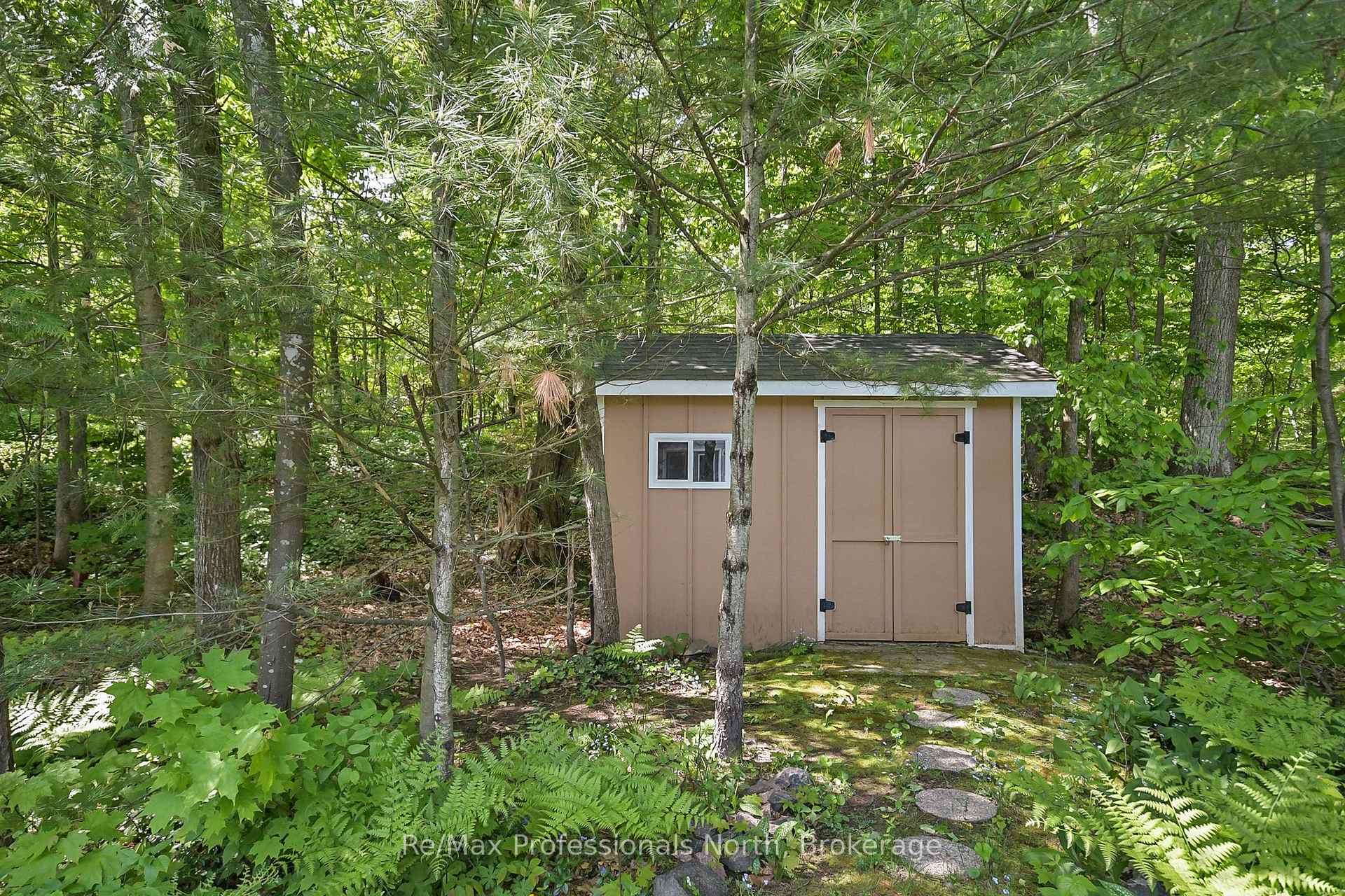 Photo 35 of 21 Woodman'S Chart, Gravenhurst, Muskoka (S) — HOMEH