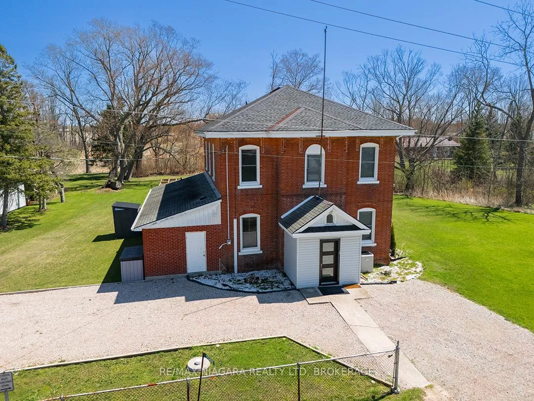 Photo 2 of 1561 North Shore Drive E, Haldimand — HOMEH