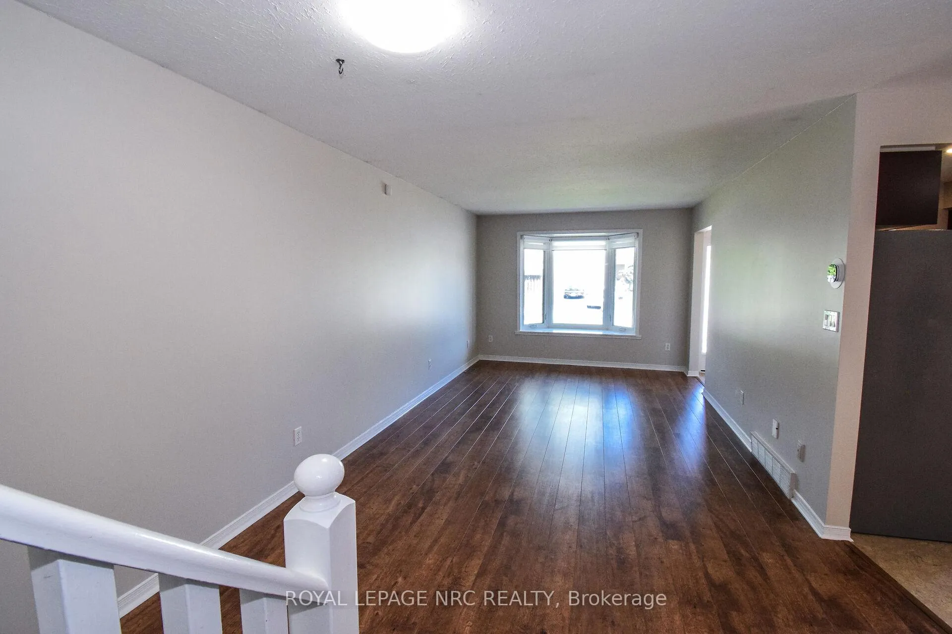 Photo 6 of 4974 Windgate Drive E, Niagara Falls, Ascot — HOMEH