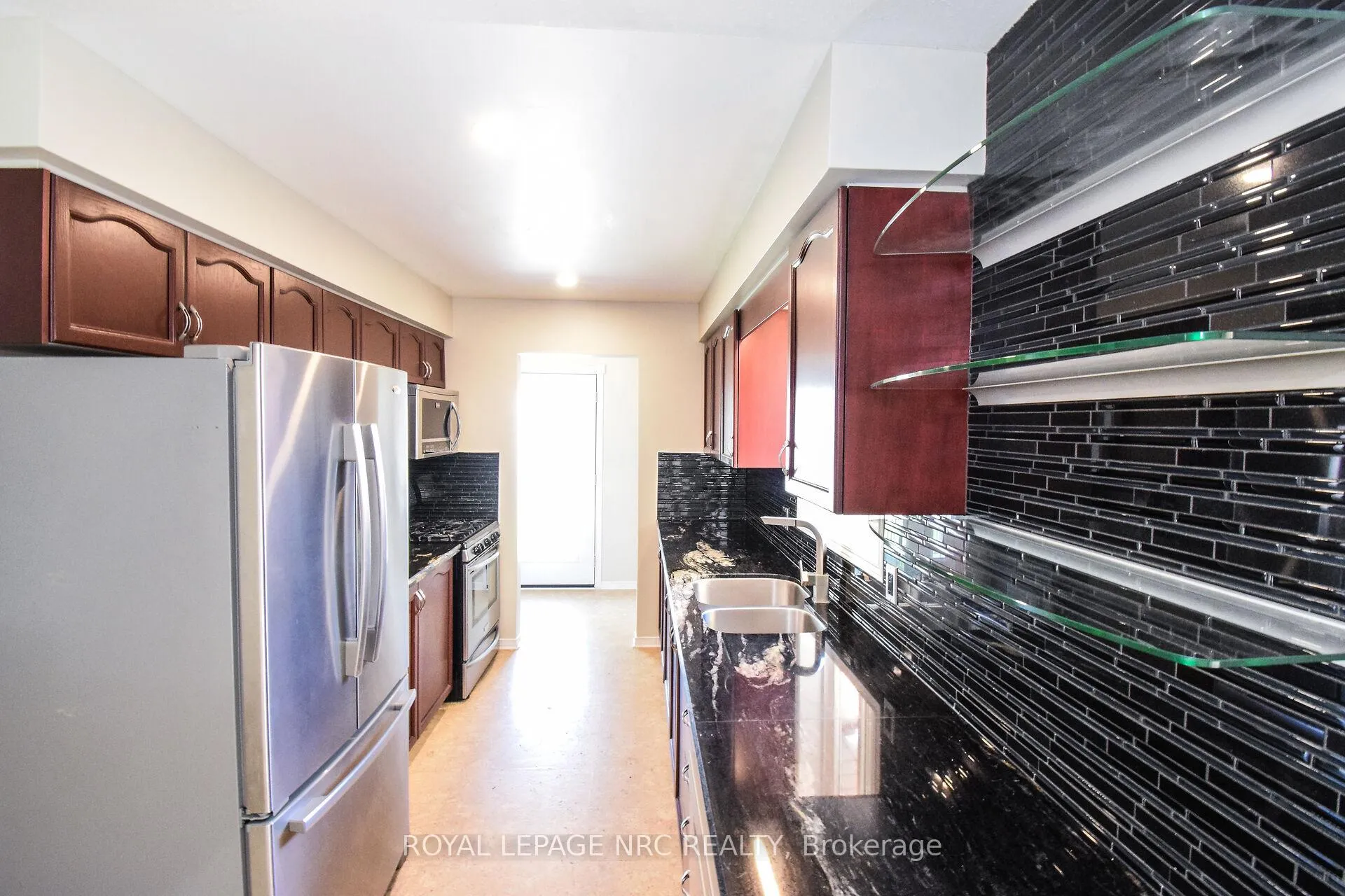 Photo 10 of 4974 Windgate Drive E, Niagara Falls, Ascot — HOMEH