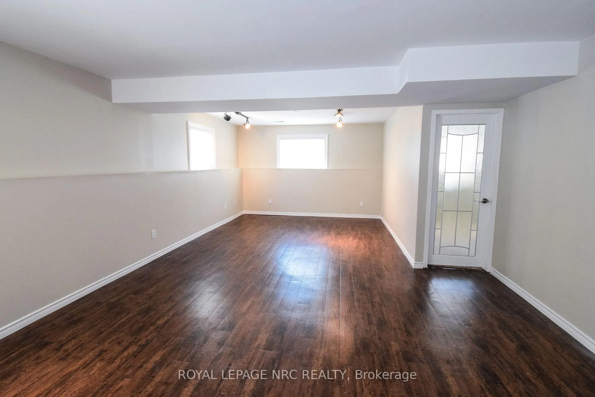 Photo 27 of 4974 Windgate Drive E, Niagara Falls, Ascot — HOMEH
