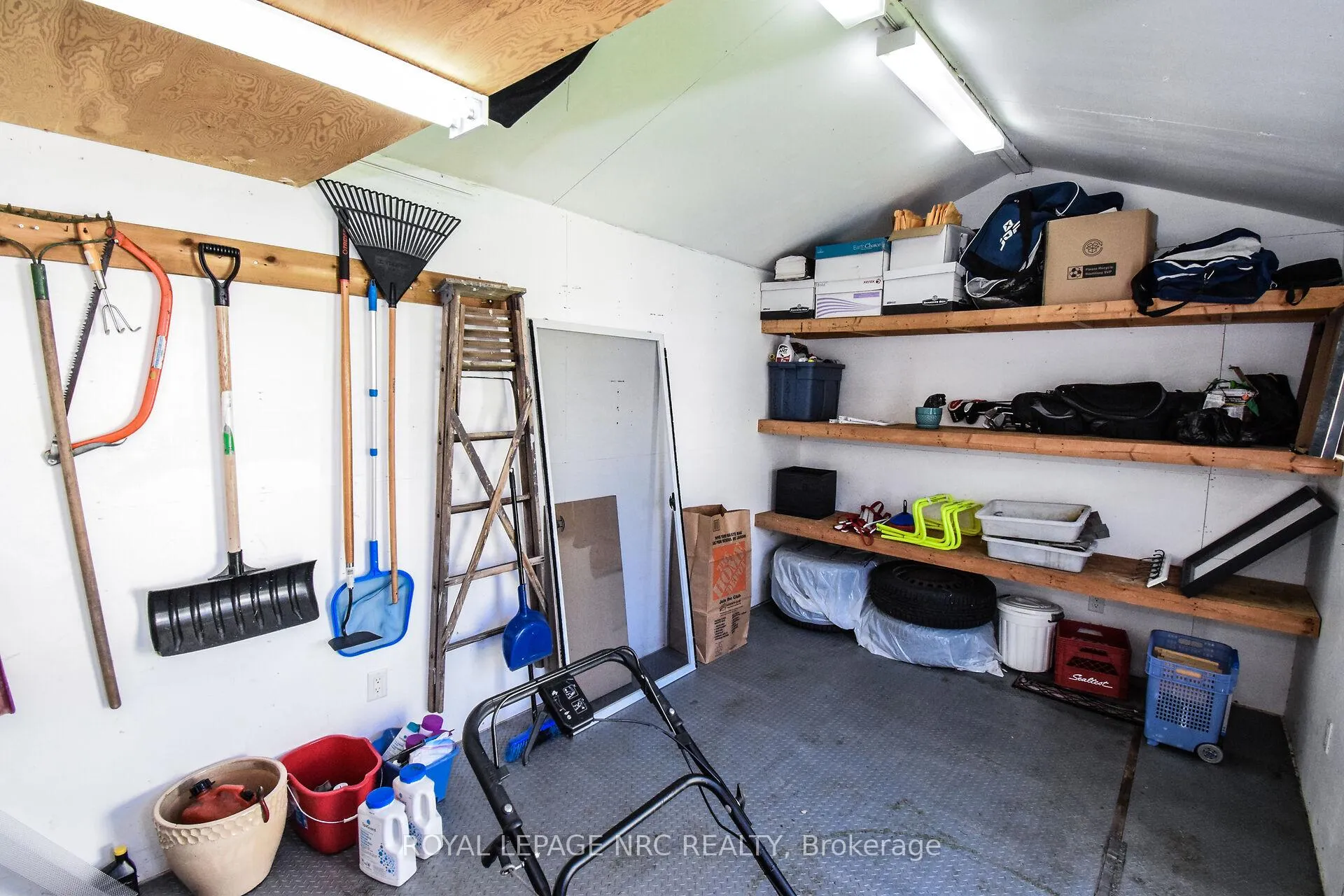 Photo 40 of 4974 Windgate Drive E, Niagara Falls, Ascot — HOMEH